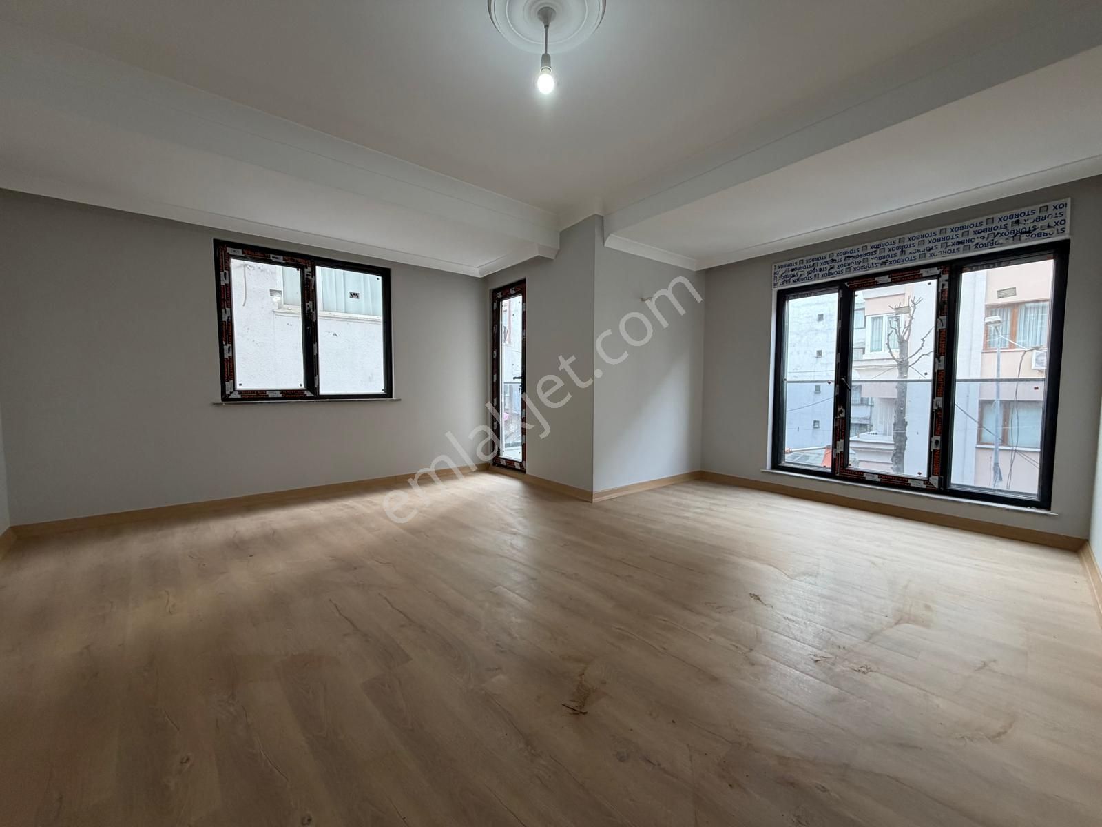 İstanbul House'dan Bahçelievler'de Sıfır Binada 3+1 1.kat Daire