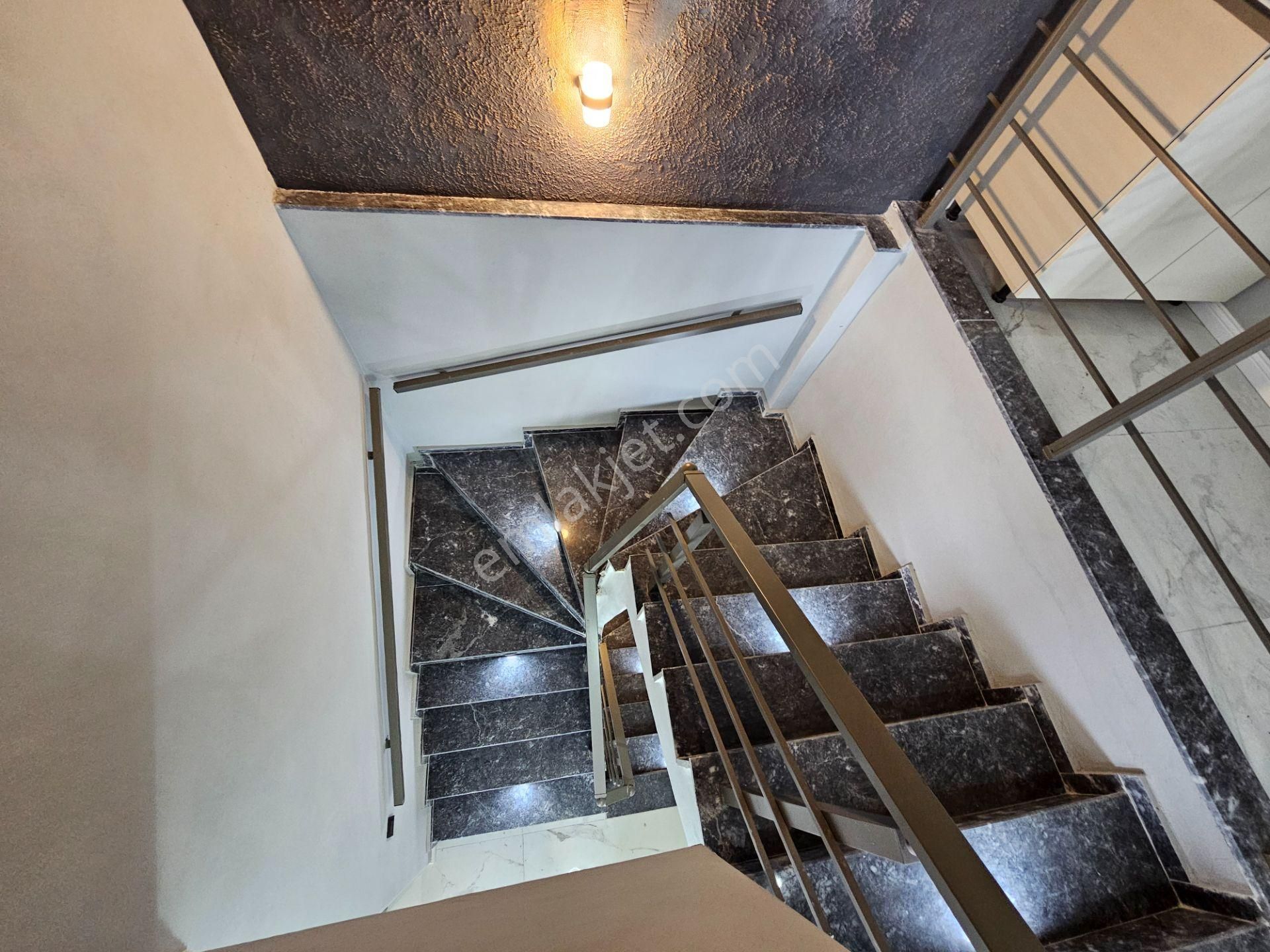 Deniz'den Kocaali Sakrya'da 3 +1 Geniş Bahçeli, Denize 50 Mt Mesafede Satılık Lüks Villa - Görsel 30