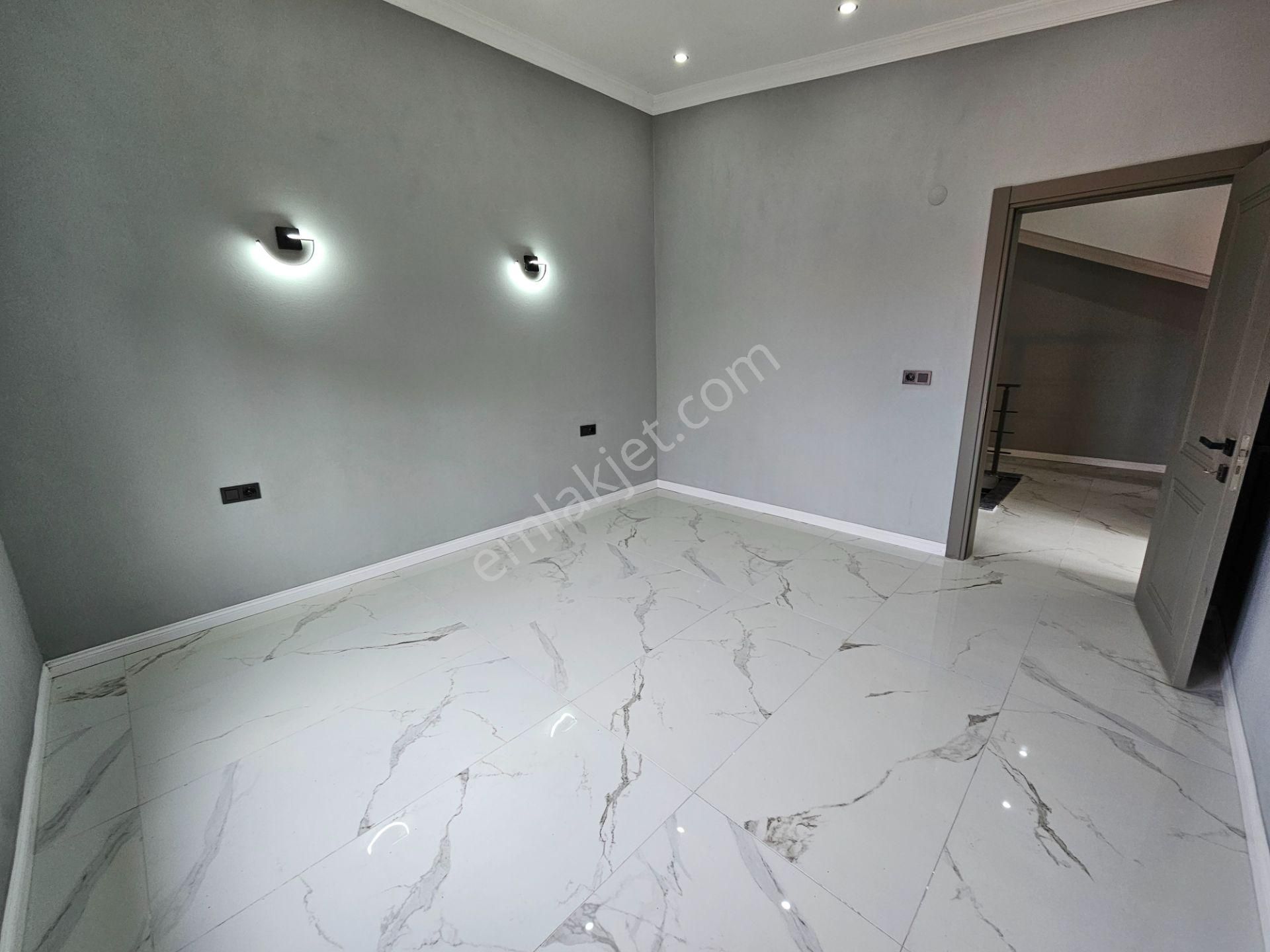 Deniz'den Kocaali Sakrya'da 3 +1 Geniş Bahçeli, Denize 50 Mt Mesafede Satılık Lüks Villa - Görsel 34