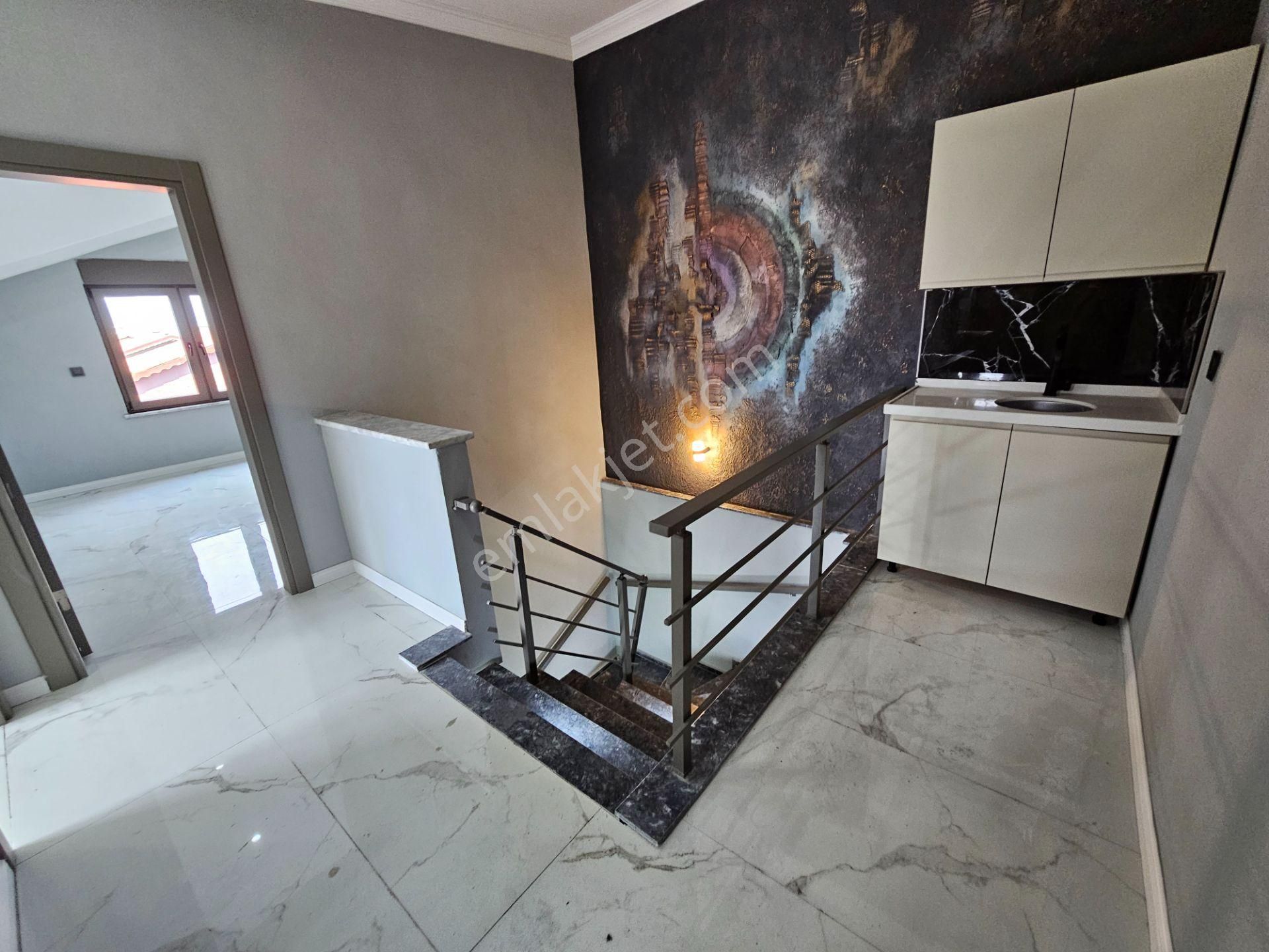 Deniz'den Kocaali Sakrya'da 3 +1 Geniş Bahçeli, Denize 50 Mt Mesafede Satılık Lüks Villa - Görsel 31