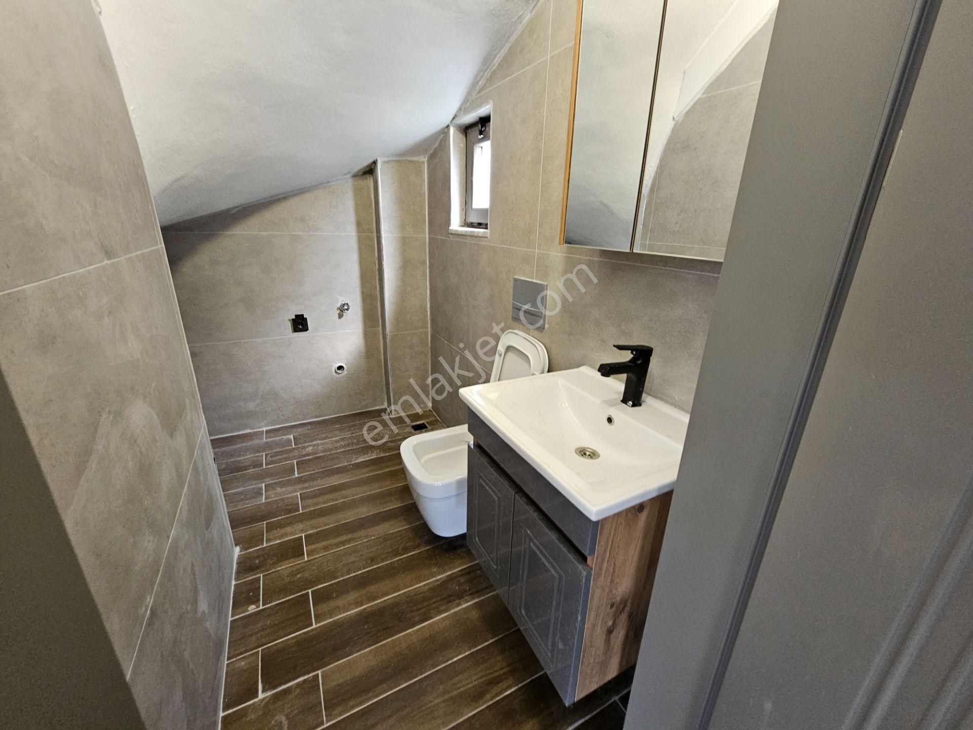 Deniz'den Kocaali Sakrya'da 3 +1 Geniş Bahçeli, Denize 50 Mt Mesafede Satılık Lüks Villa - Görsel 18