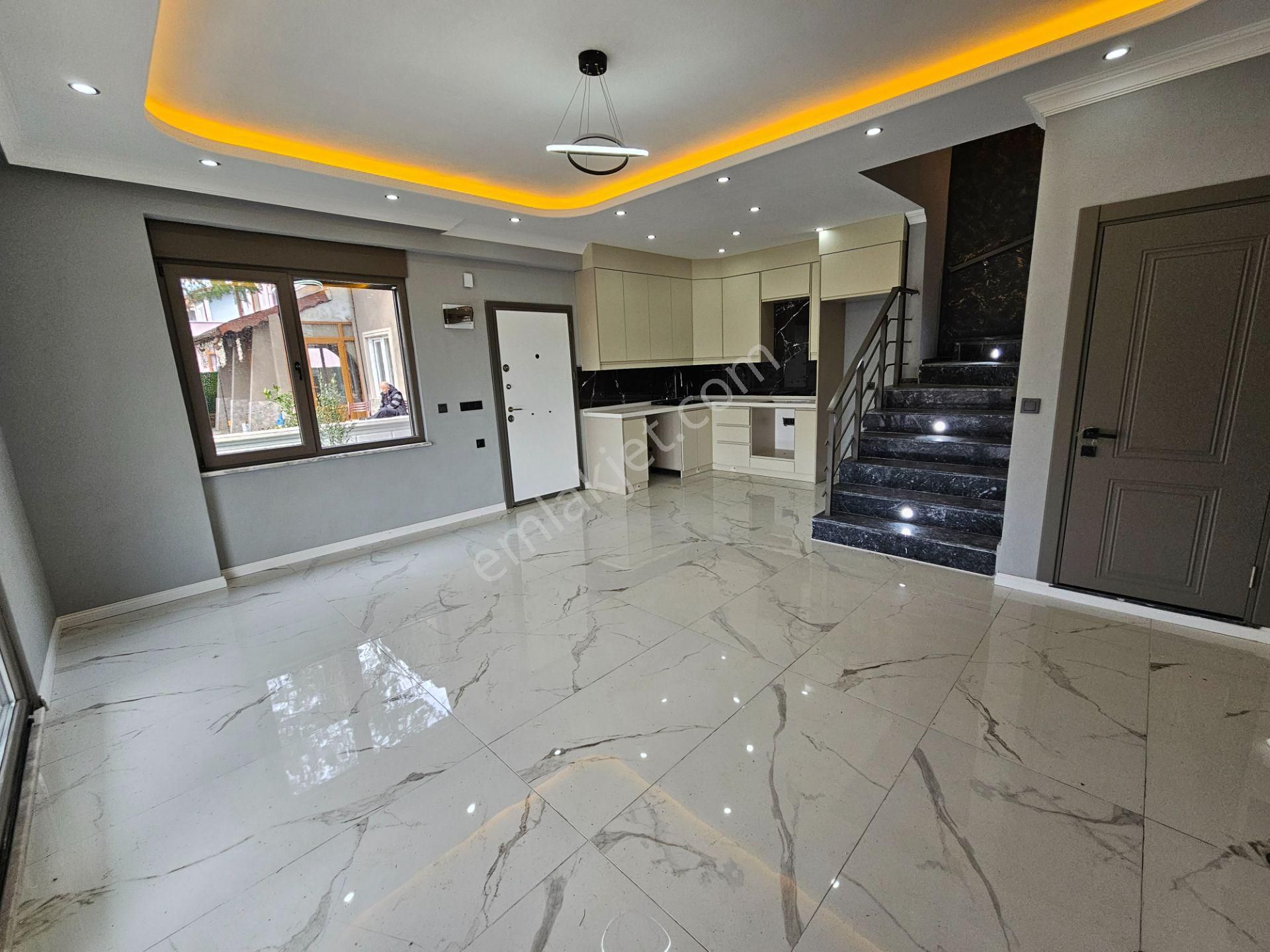 Deniz'den Kocaali Sakrya'da 3 +1 Geniş Bahçeli, Denize 50 Mt Mesafede Satılık Lüks Villa - Görsel 9