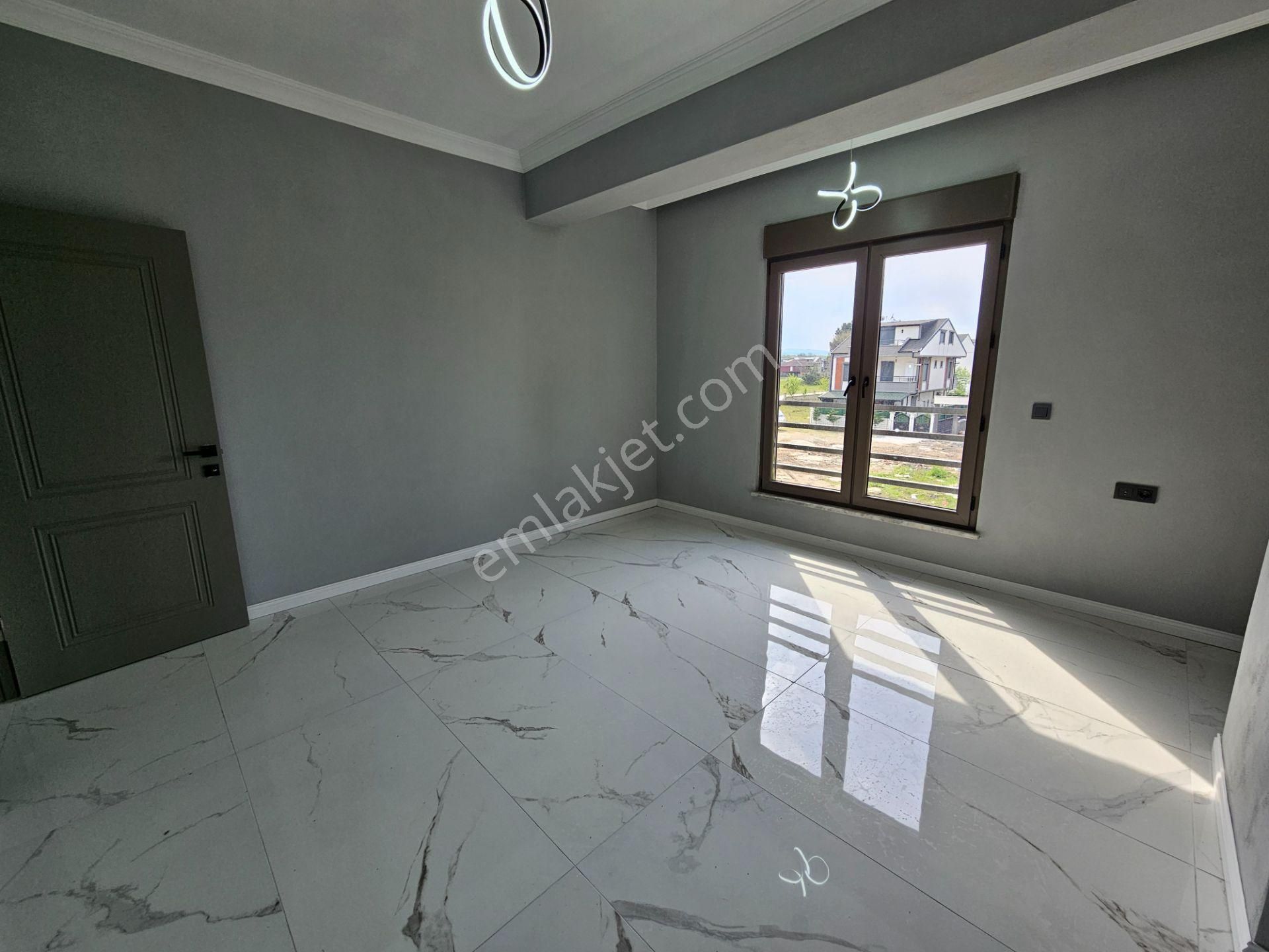 Deniz'den Kocaali Sakrya'da 3 +1 Geniş Bahçeli, Denize 50 Mt Mesafede Satılık Lüks Villa - Görsel 24