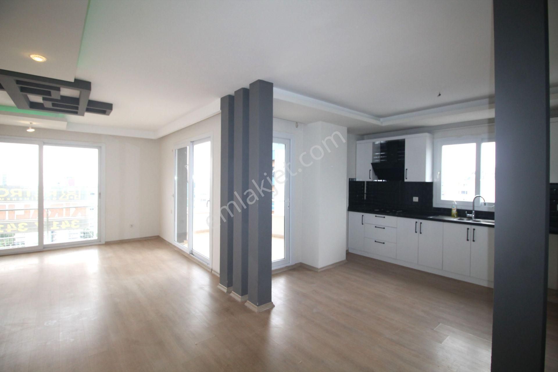 Retro’dan Mezitli Merkez’de Ferah Deniz Manzaralı 3+1 Kiralık - Görsel 13