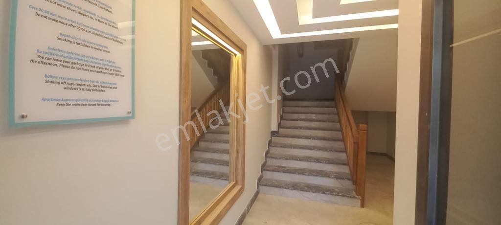 Kuştur Mevkii Havuzlu Sitede 2+1 Daire - Görsel 6