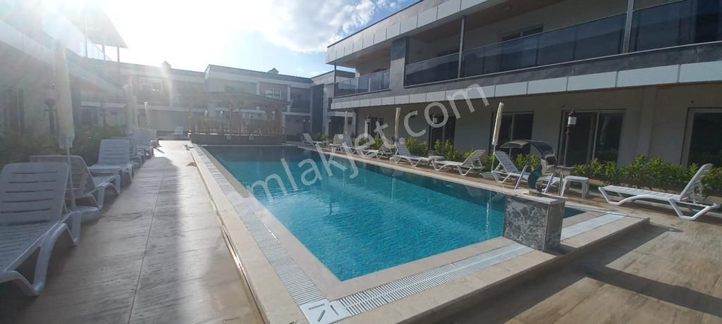 Kuştur Mevkii Havuzlu Sitede 2+1 Daire - Görsel 3