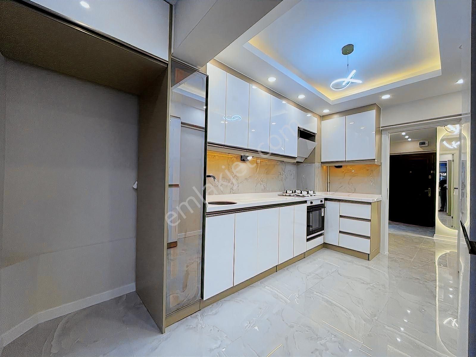 Pınarbaşı Mah"de 3+1 Ara Katta Ön Cepheli Ultra Lüx Yapılı Daire - Görsel 9