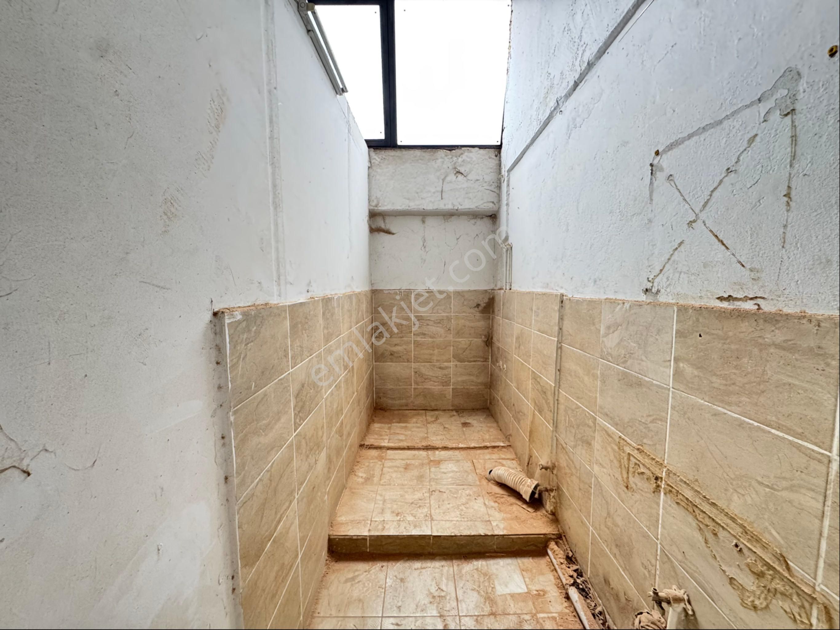 Pera'dan Baksan Sanayi Sitesi 36. Blok Kiralık 265 M2 Dükkan - Görsel 16