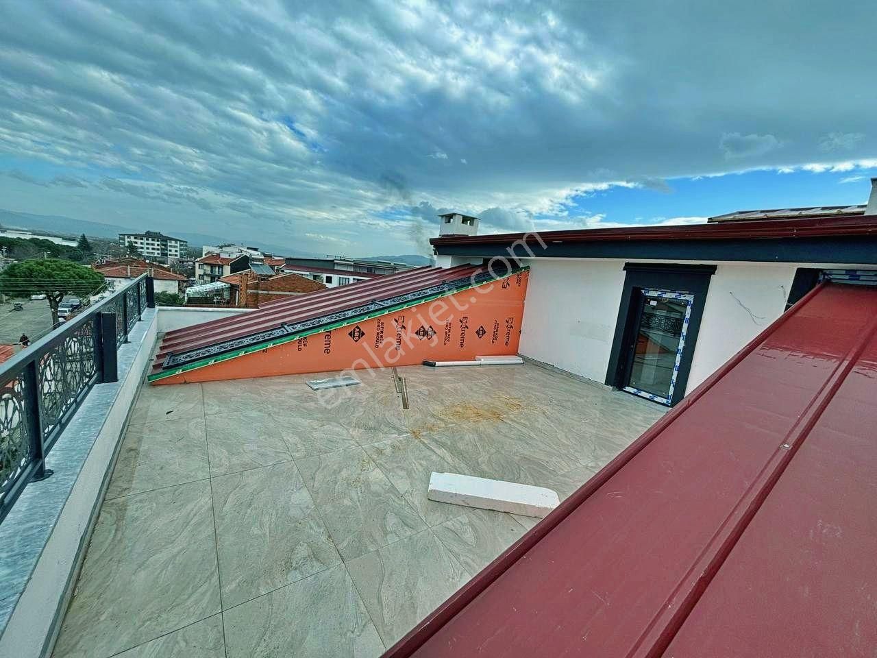 Yetkisi Uytundan Burhaniye'de Geniş Teraslı 4+1 Dubleks Daire - Görsel 29