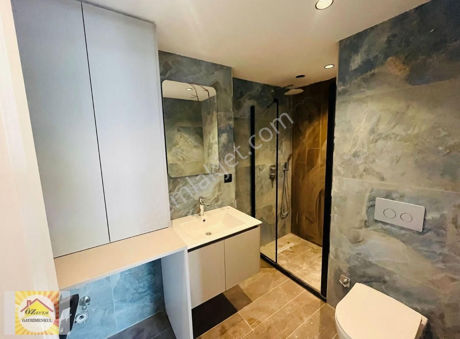 Gültepe Mahallesinde Satılık Lüks Daire - Görsel 13