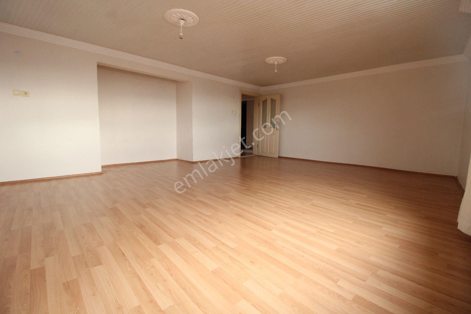 Startkey Yönden Alihikmet Paşa Okulu Karşısı Kiralık Geniş 2+1 - Görsel 9