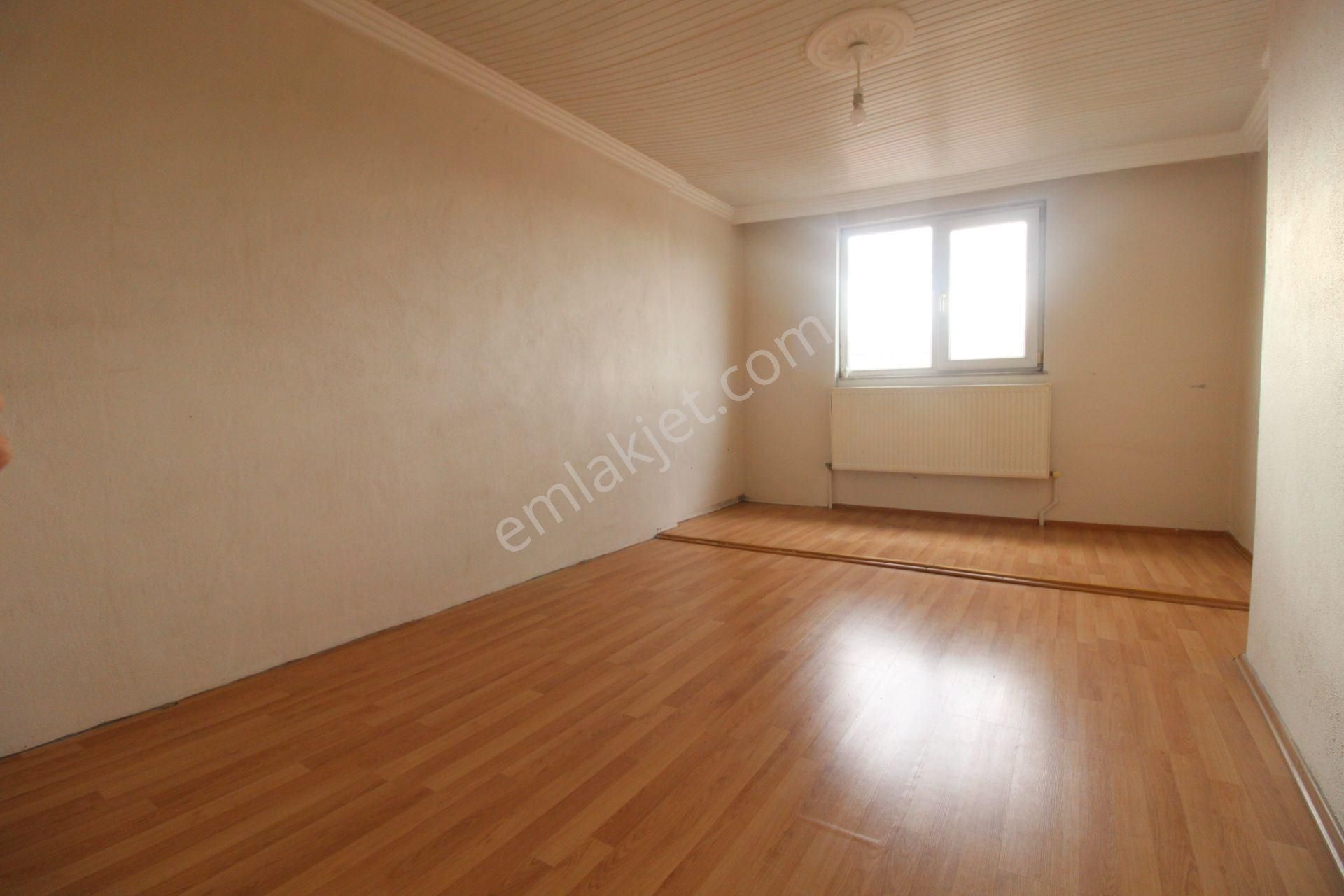 Startkey Yönden Alihikmet Paşa Okulu Karşısı Kiralık Geniş 2+1 - Görsel 15