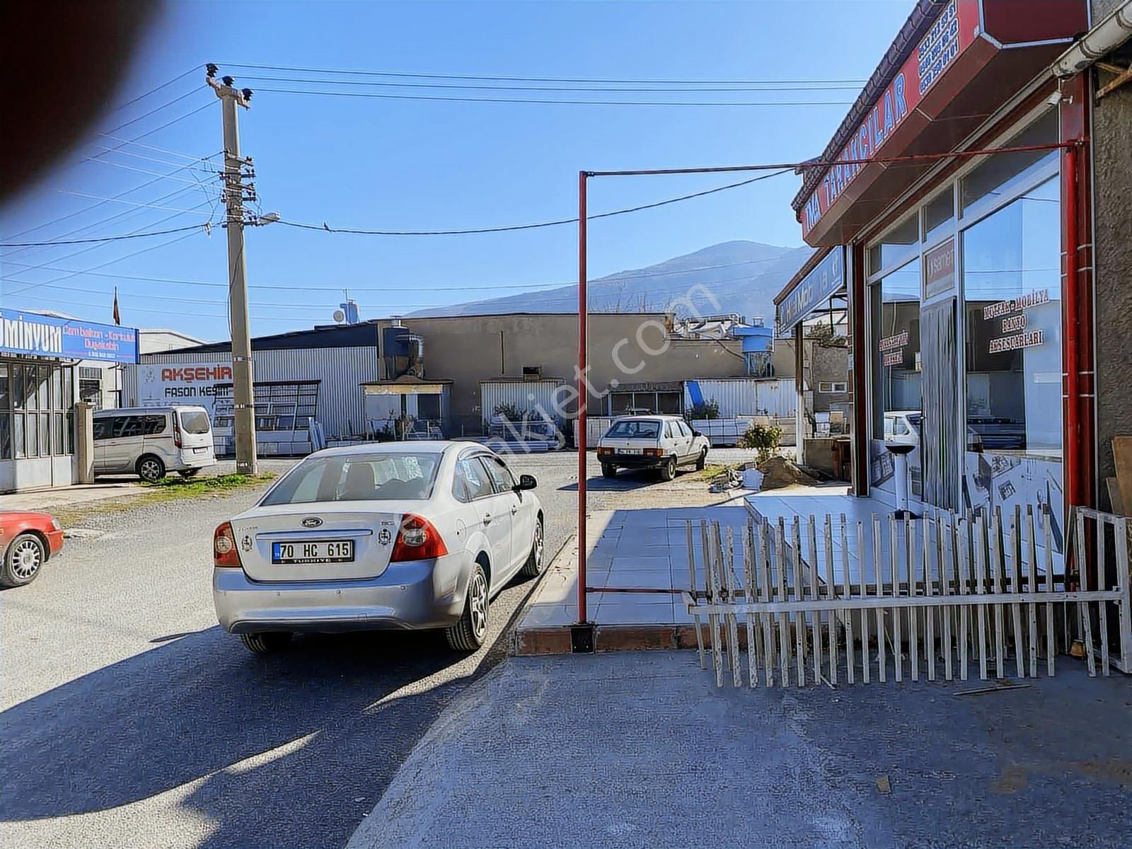 Dinamikten Sanayi Merkezde Kiralık Dükkan - Görsel 2