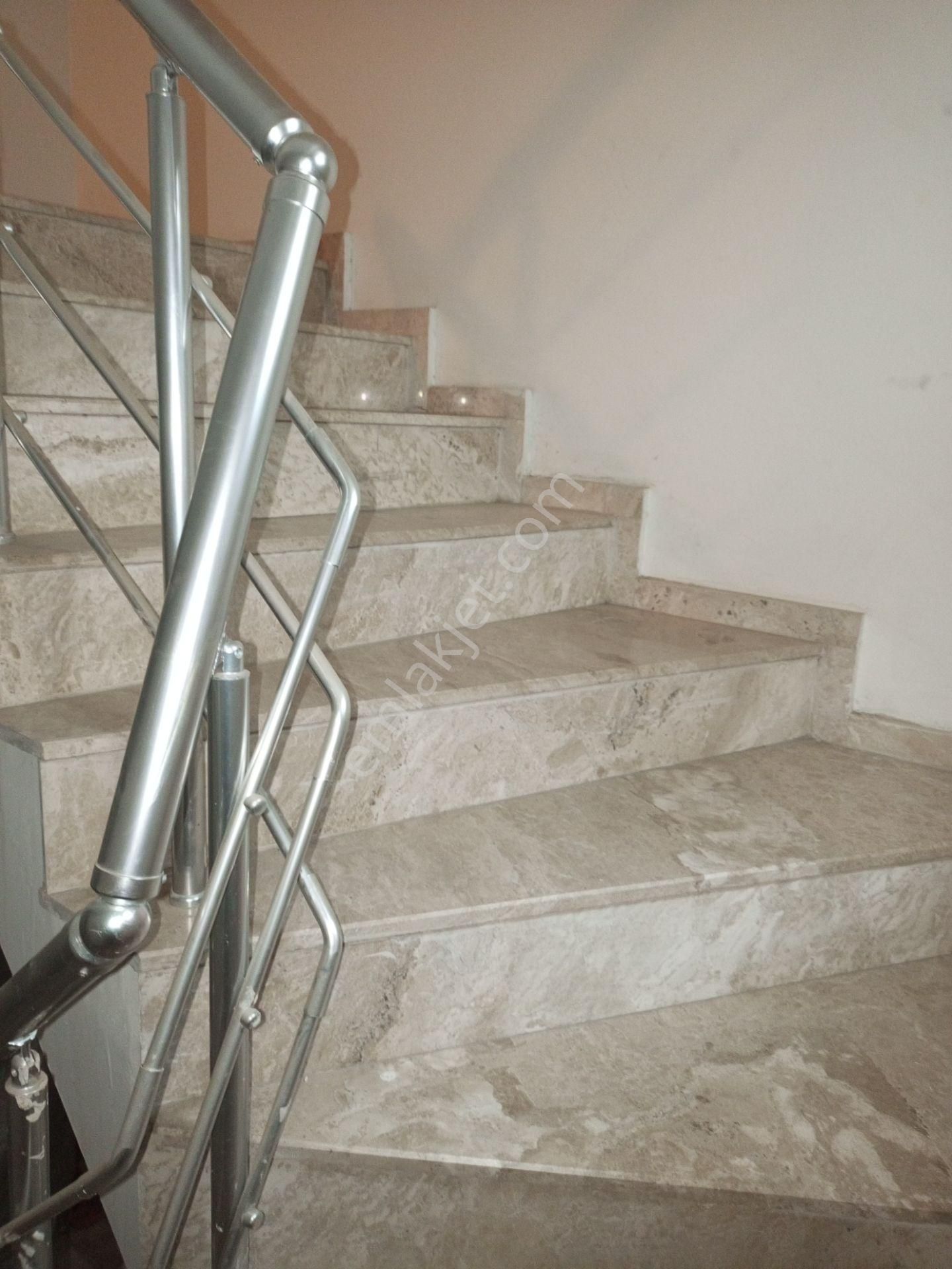 Menemen Kasımpaşa Mahallesinde Kiralık 2+1 Ara Kat Yeni Daire - Görsel 21