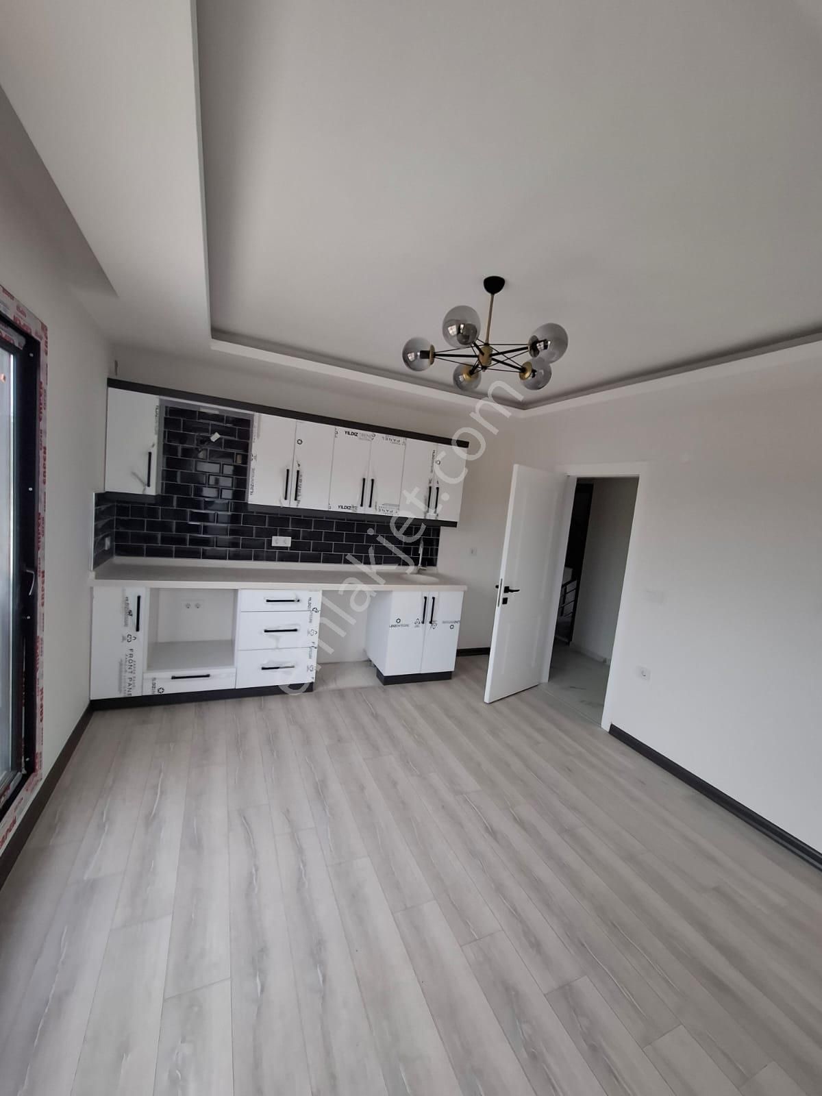 Cumhuriyet Mahallesi’nde Satılık 2+1 Ara Kat Daire Fiyat: 4.500.000 Tl - Görsel 6