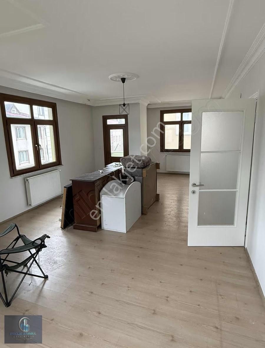 Merkezi Konumda Marketler Sağlık Ocağı Bölgesi Kiralık Daire
