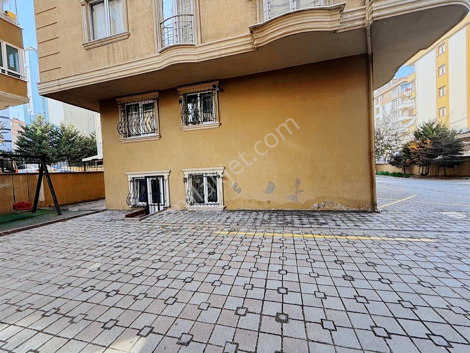 Ümraniye Elmalıkent Mh.2+1 Bahçe Katı Site İçinde Kiralık Daire - Görsel 4