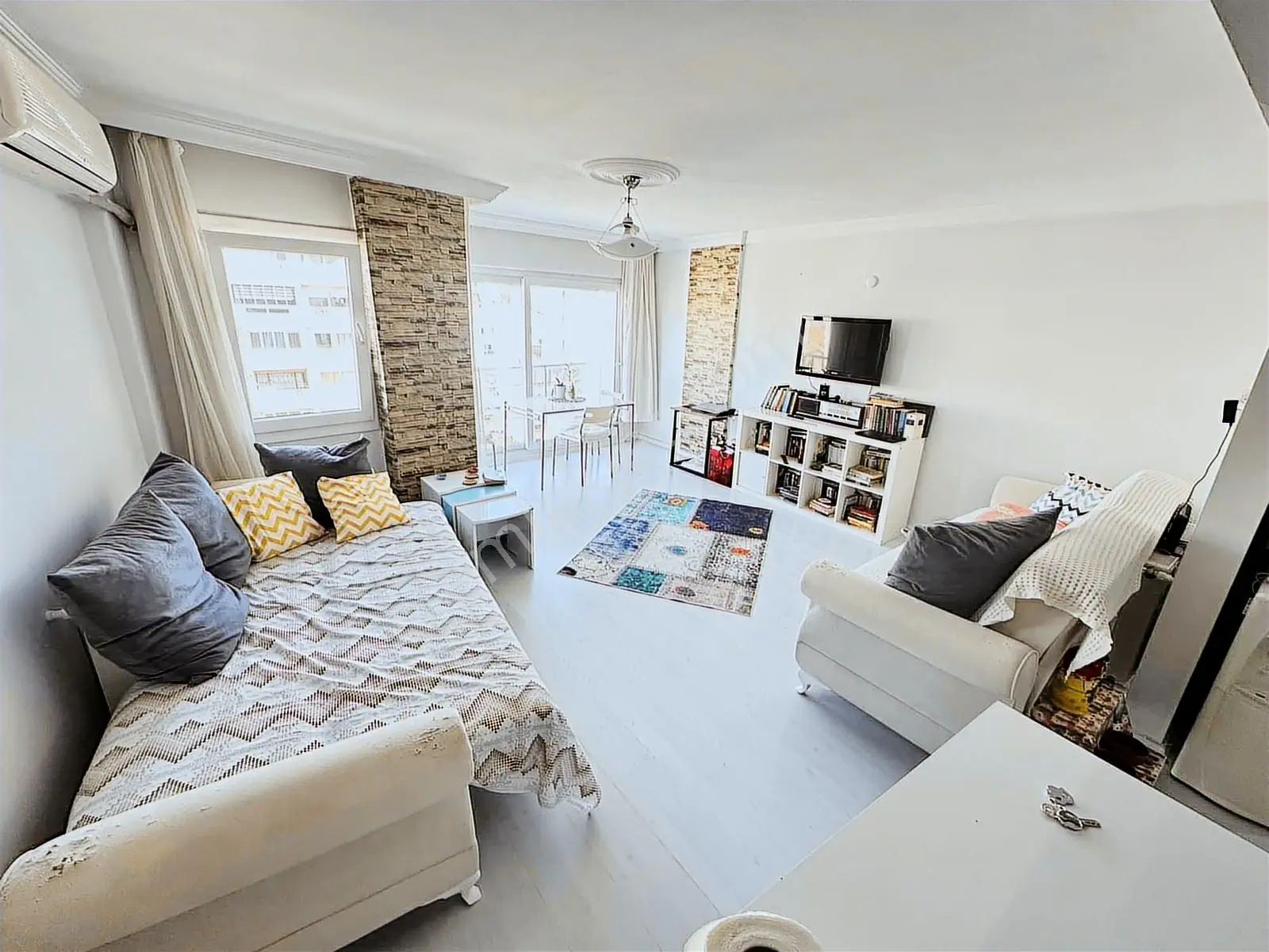 İzmirpark Yakını 2+1 110 M2 Geniş Doğalgazlı Asansörlü Satılık