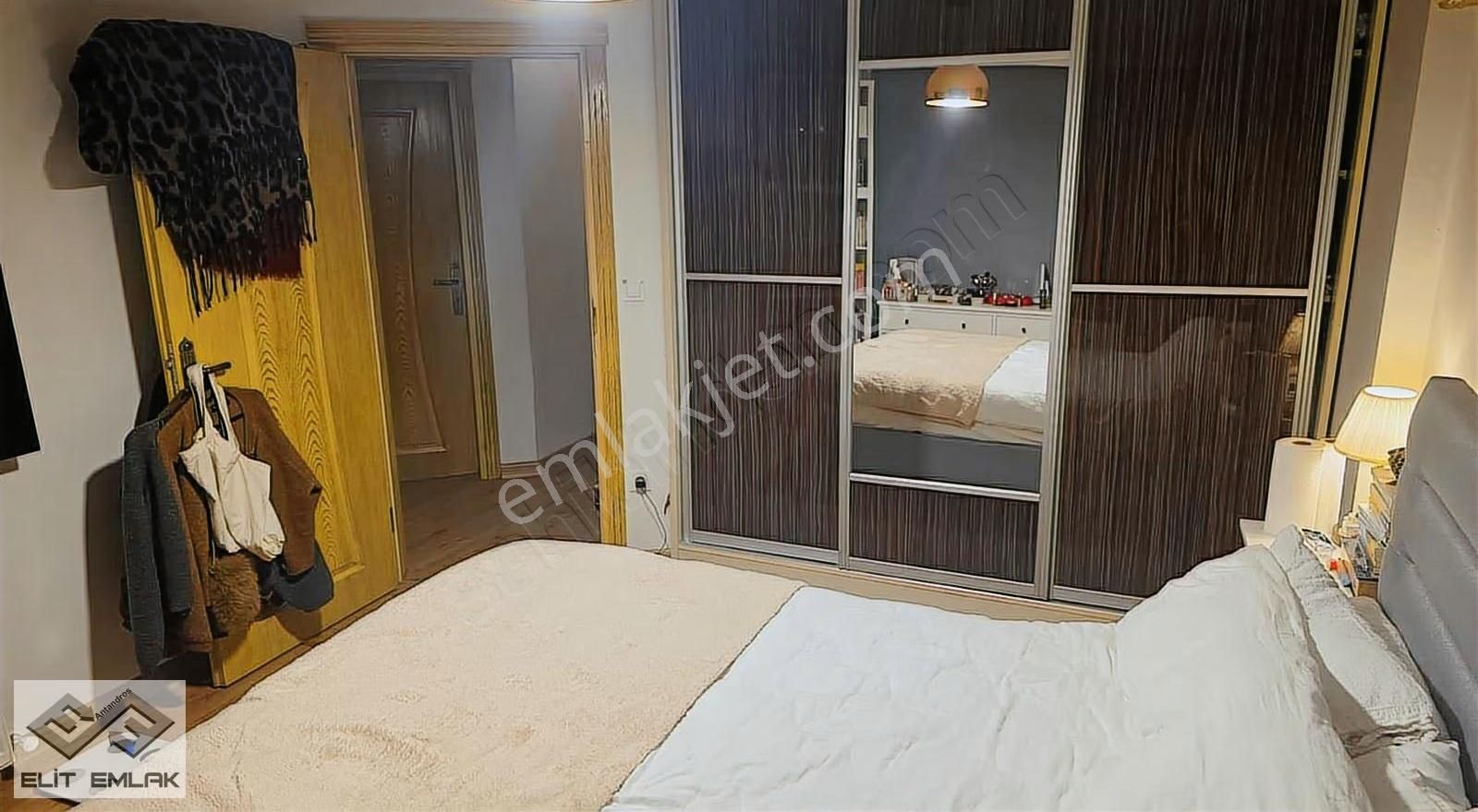 Altınoluk Köy Meydanında Tam Müstakil Bahçeli Lüks Villa - Görsel 9