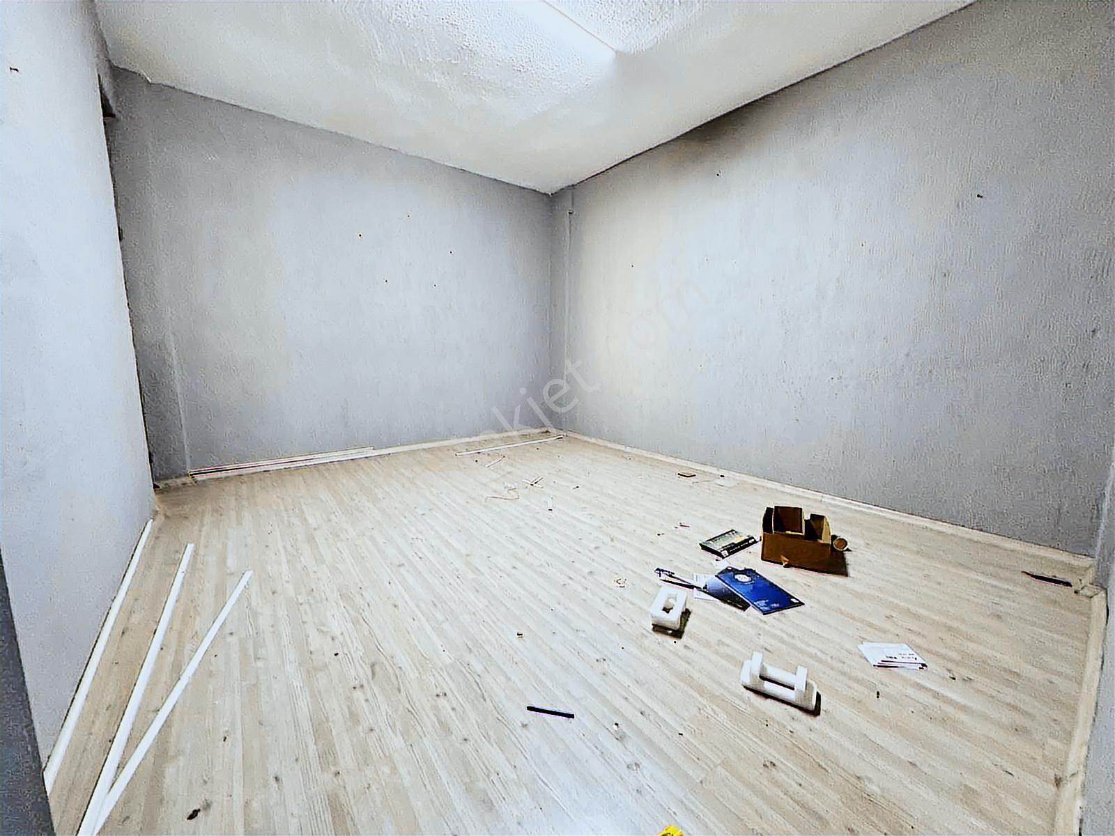 Karabağlar Sanayi'de 290 M2 Satılık Dükkan Ve Komple Bina - Görsel 2