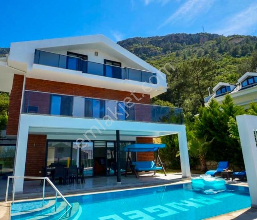 Fethiye Ovacık'ta Olağanüstü 5 Yatak Odalı Modern Lüks Villa - Görsel 2