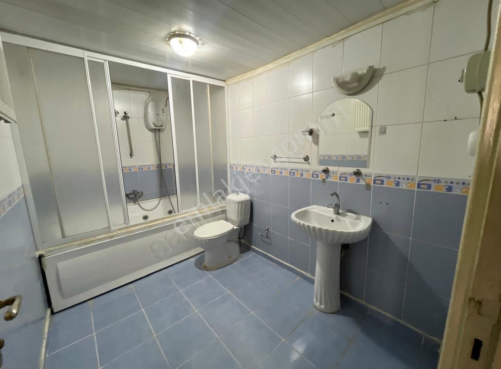 Çakır'dan Satılık 3+1 Daire 175'mt Net Oturum Gazikent Mh - Görsel 2