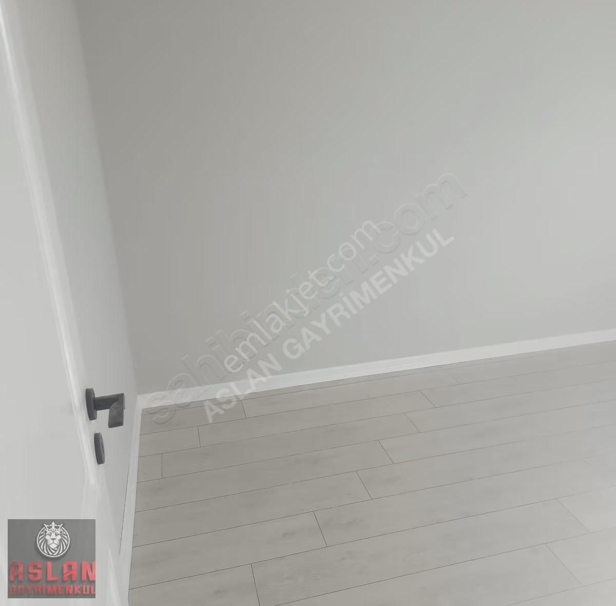 Aslan Emlak Gayrimenkulden Şarhöyükte Satılık 1+1 - Görsel 5