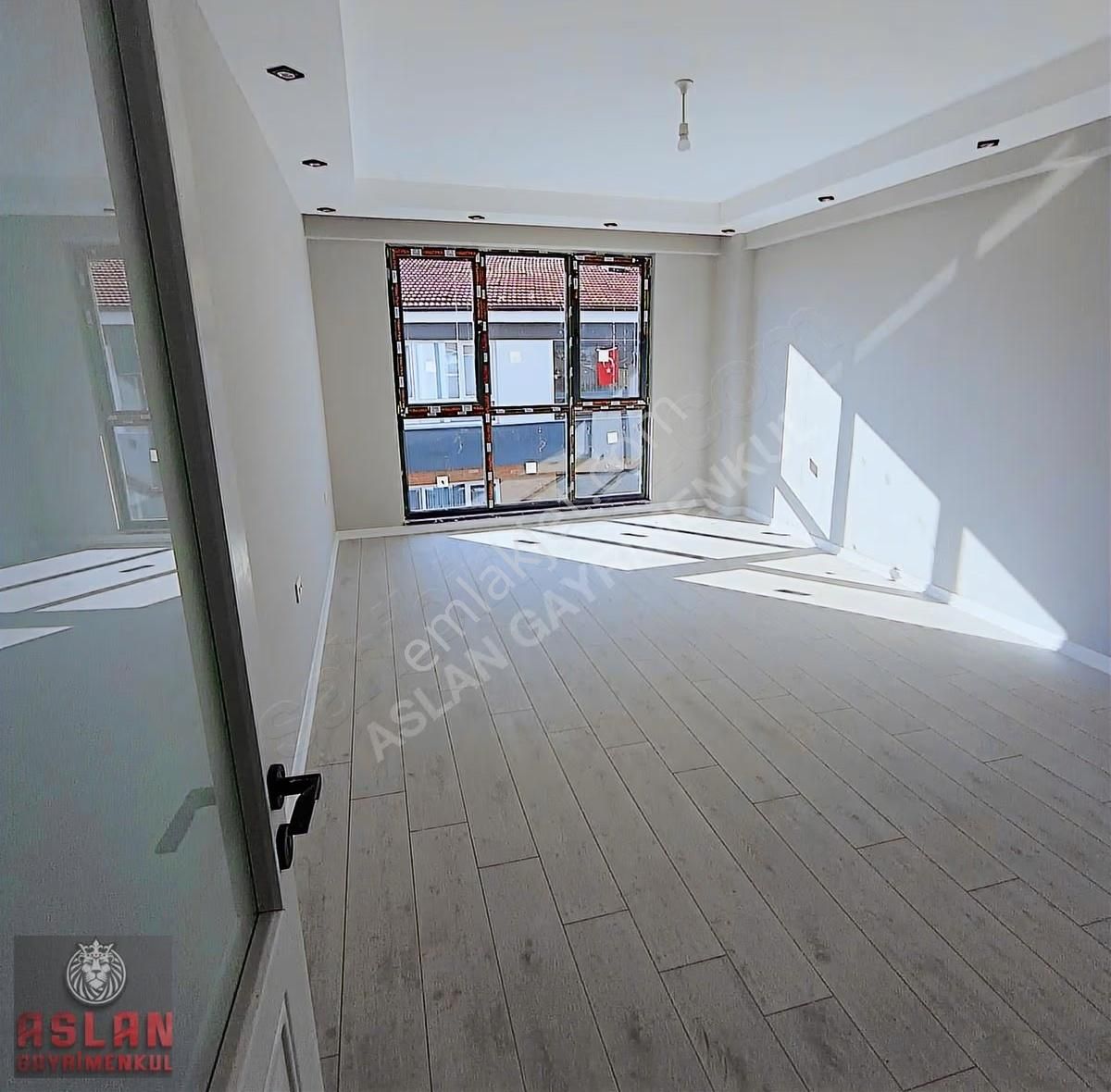 Aslan Emlak Gayrimenkulden Şarhöyükte Satılık 2+1 - Görsel 2