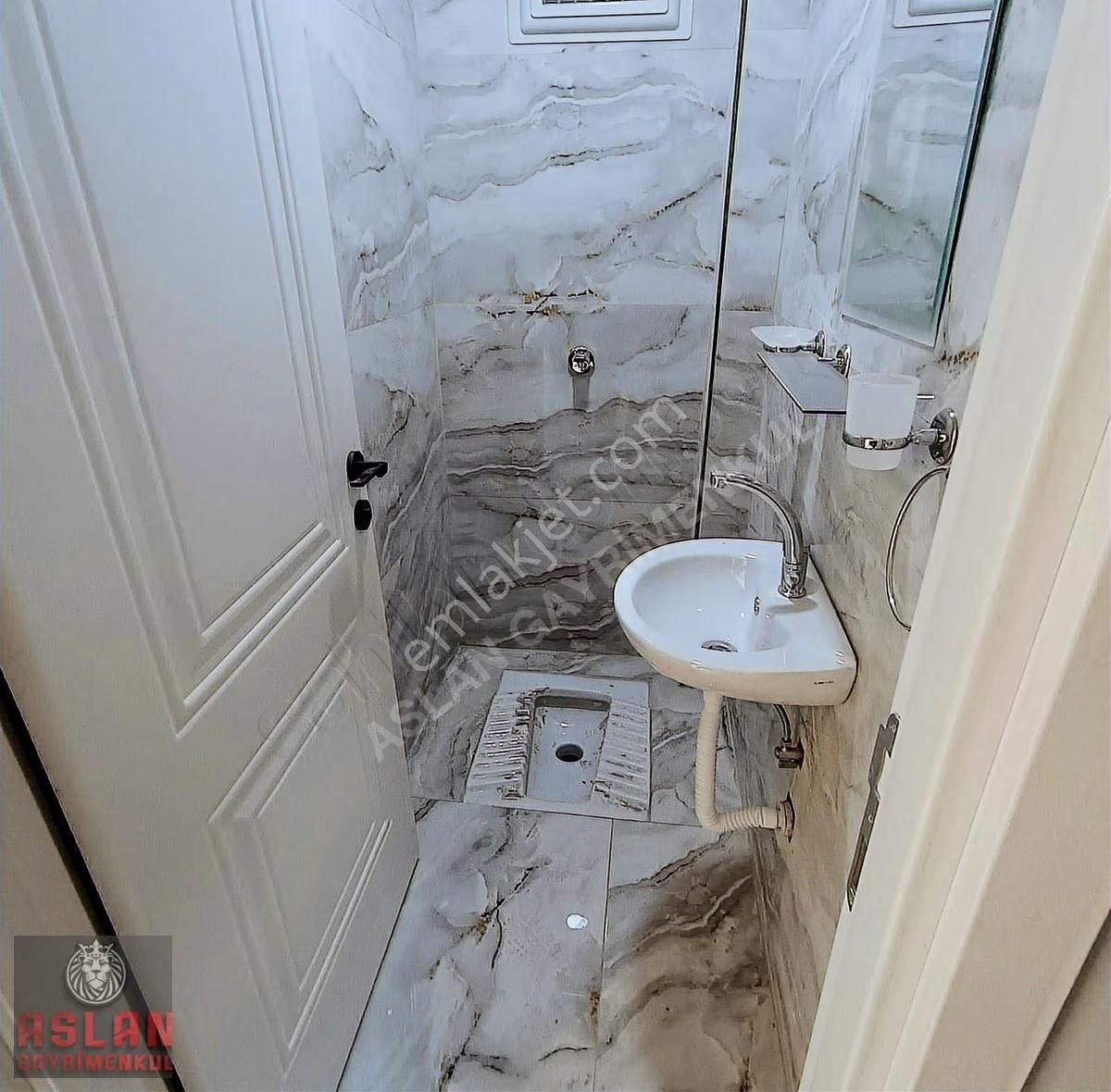 Aslan Emlak Gayrimenkulden Şarhöyükte Satılık 2+1 - Görsel 14