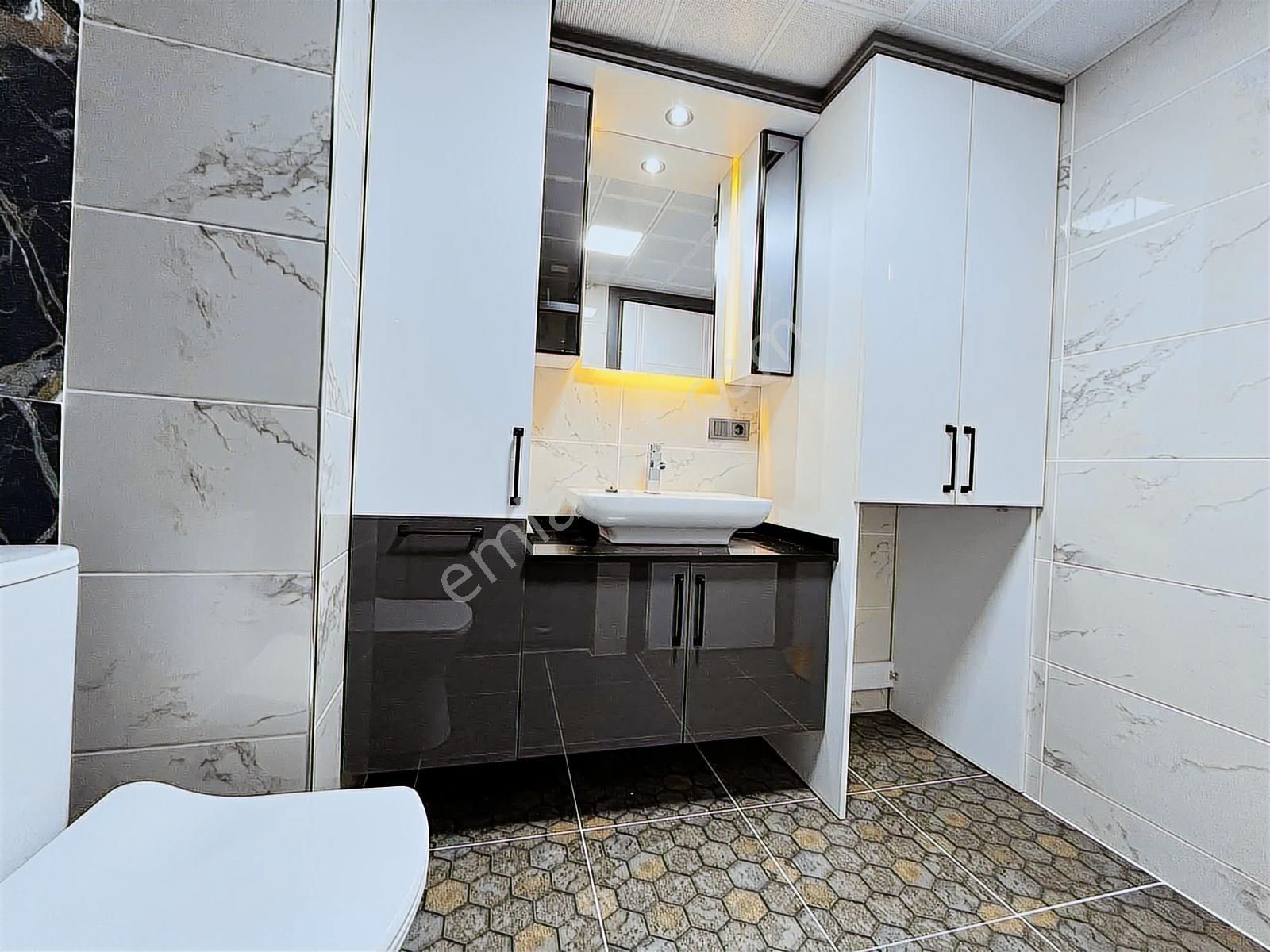 Balçova Korutürk 2+1 110m2 Full Tadilatlı Satılık Daire - Görsel 6