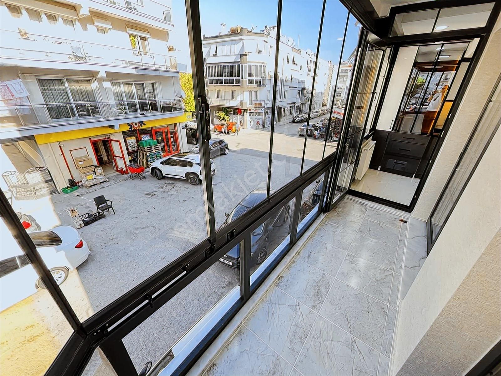 Balçova Korutürk 2+1 110m2 Full Tadilatlı Satılık Daire - Görsel 7