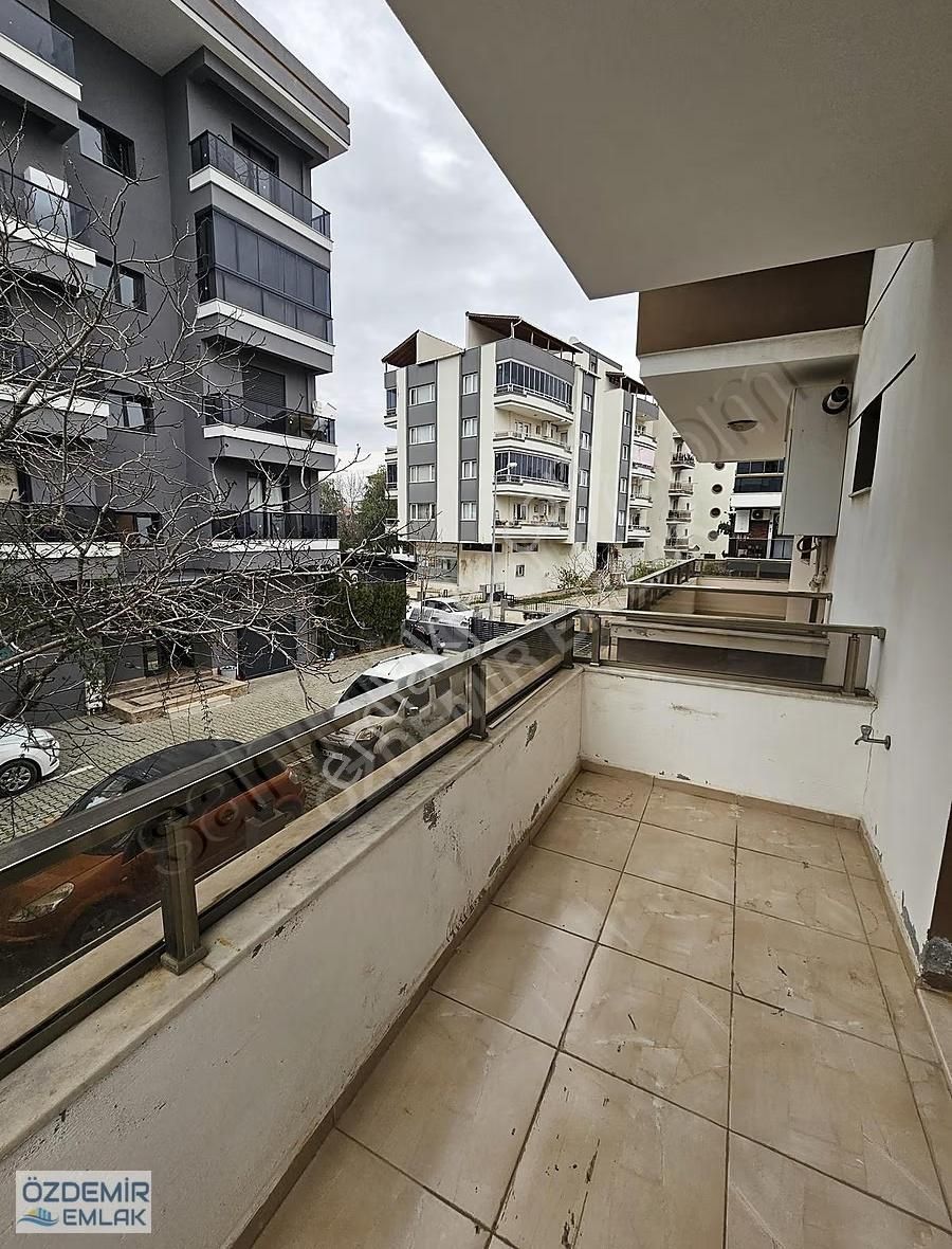 Özdemir Emlaktan Merkezde Kiralık Ara Kat Doğalgazlı 2+1 Daire - Görsel 3