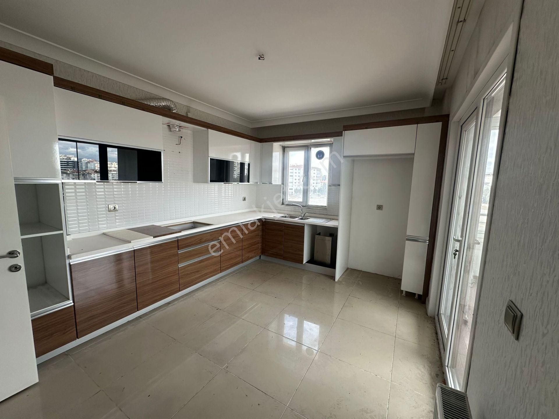 Etimesgut Eryaman Mah. Site İçi Lüx Yapılı 3+1 Satılık Daire - Görsel 3