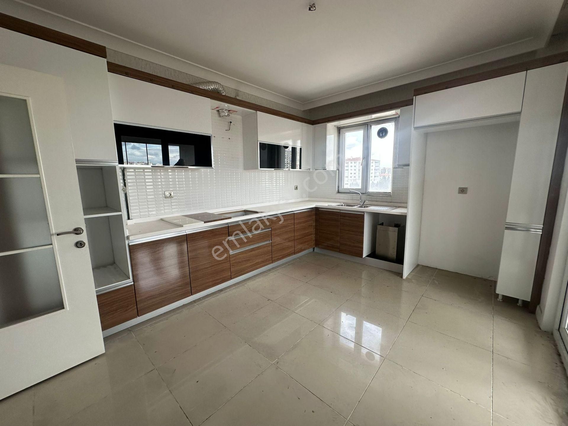 Etimesgut Eryaman Mah. Site İçi Lüx Yapılı 3+1 Satılık Daire