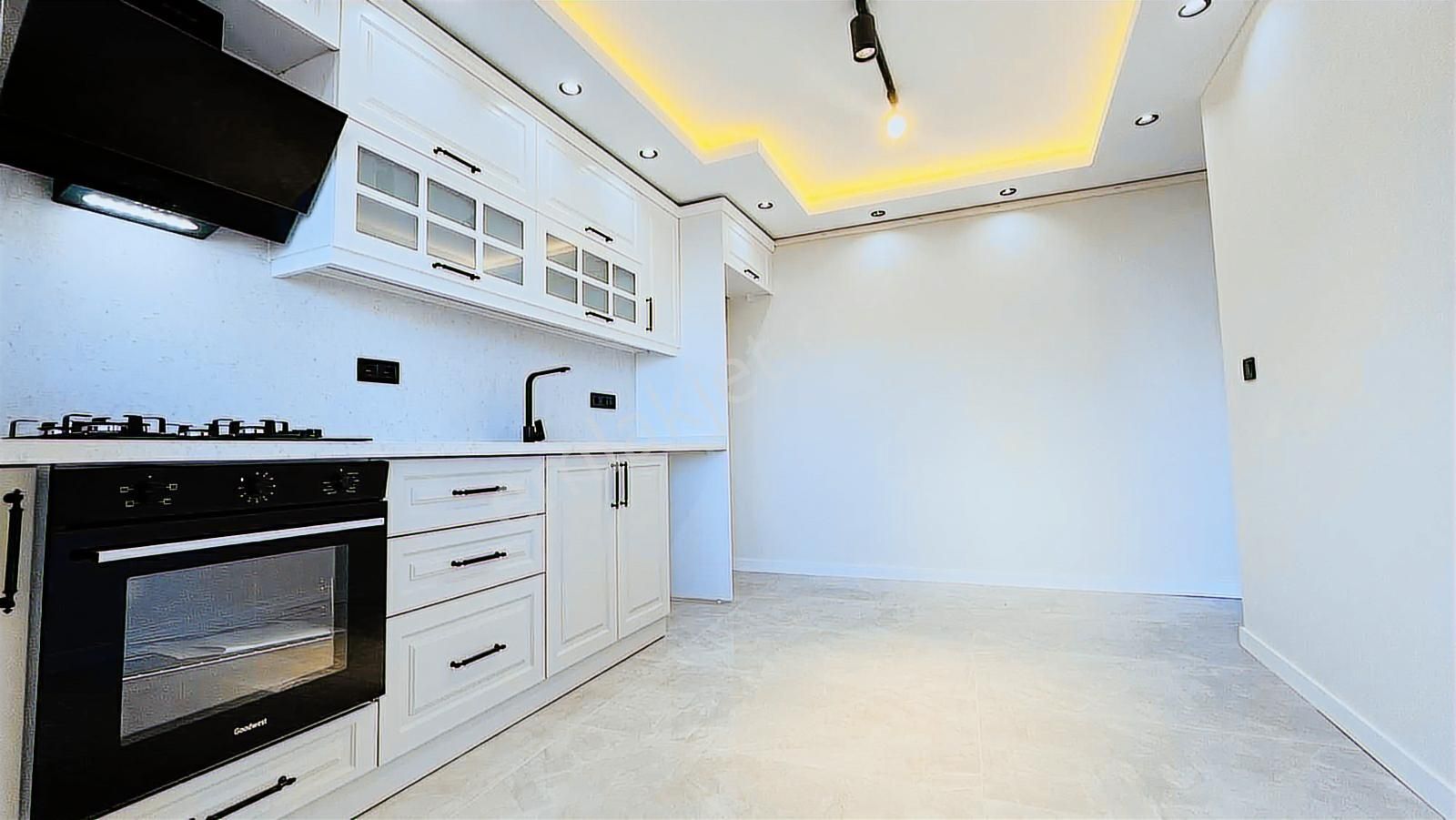 Hatay Çankaya Mah 3+1 130 M2 Full Tadilatlı Satılık Daire - Görsel 11