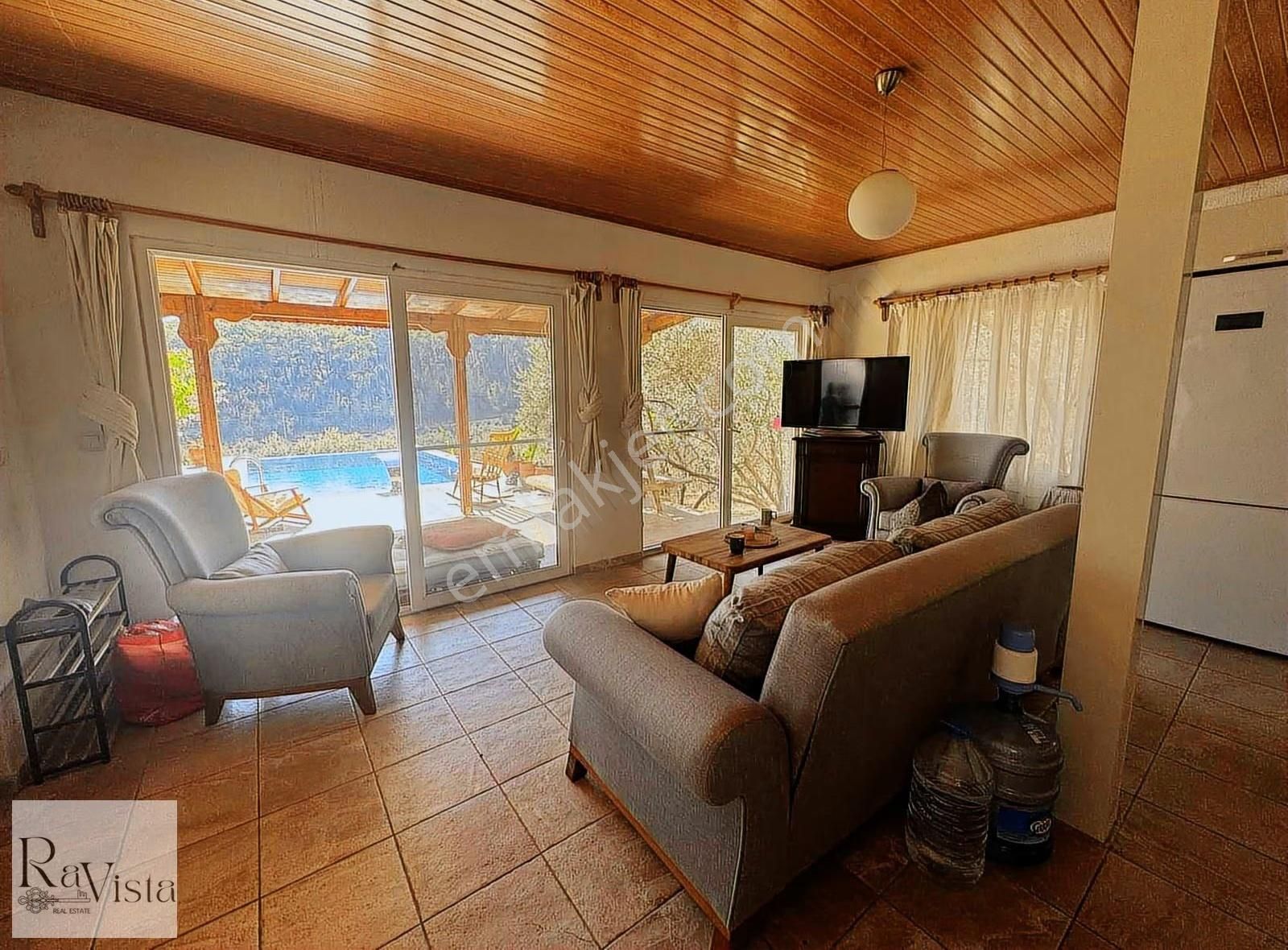 Akyaka Obrukalan Da Müstakil Havuzlu Kiralik - Görsel 8