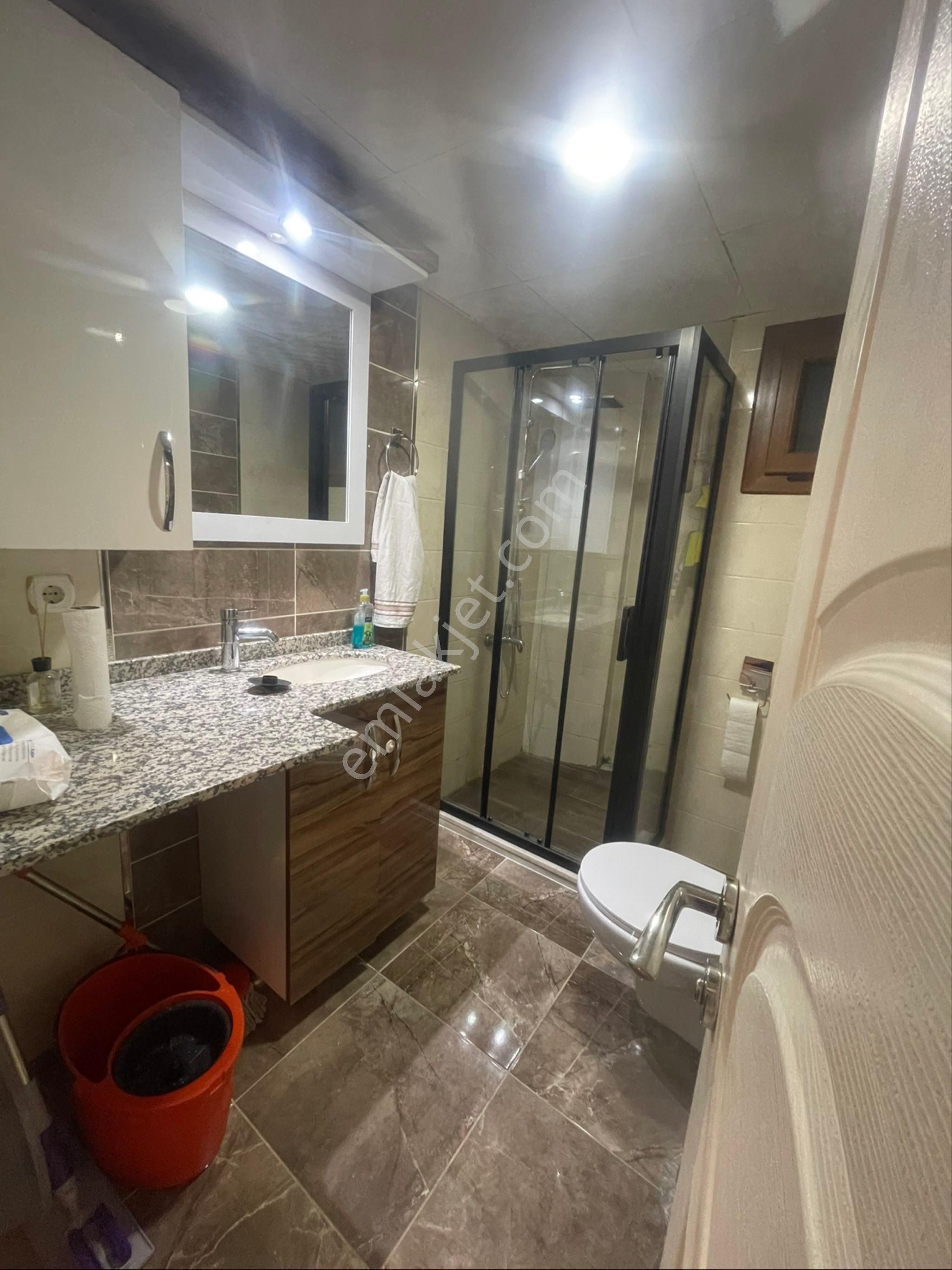 Üçyol Meydan – Metronun Yanı Başında • 2+1 • 90 M² • 8 Yıllık Bina - Görsel 15