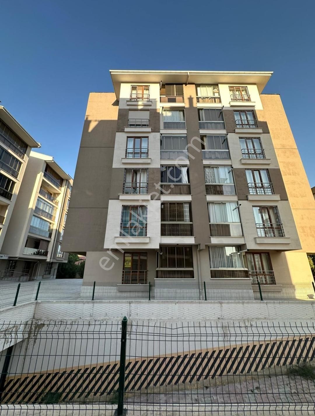 Karatay Doğa Park Sitesinde 75 M2 Net 1+1 Satılık Daire