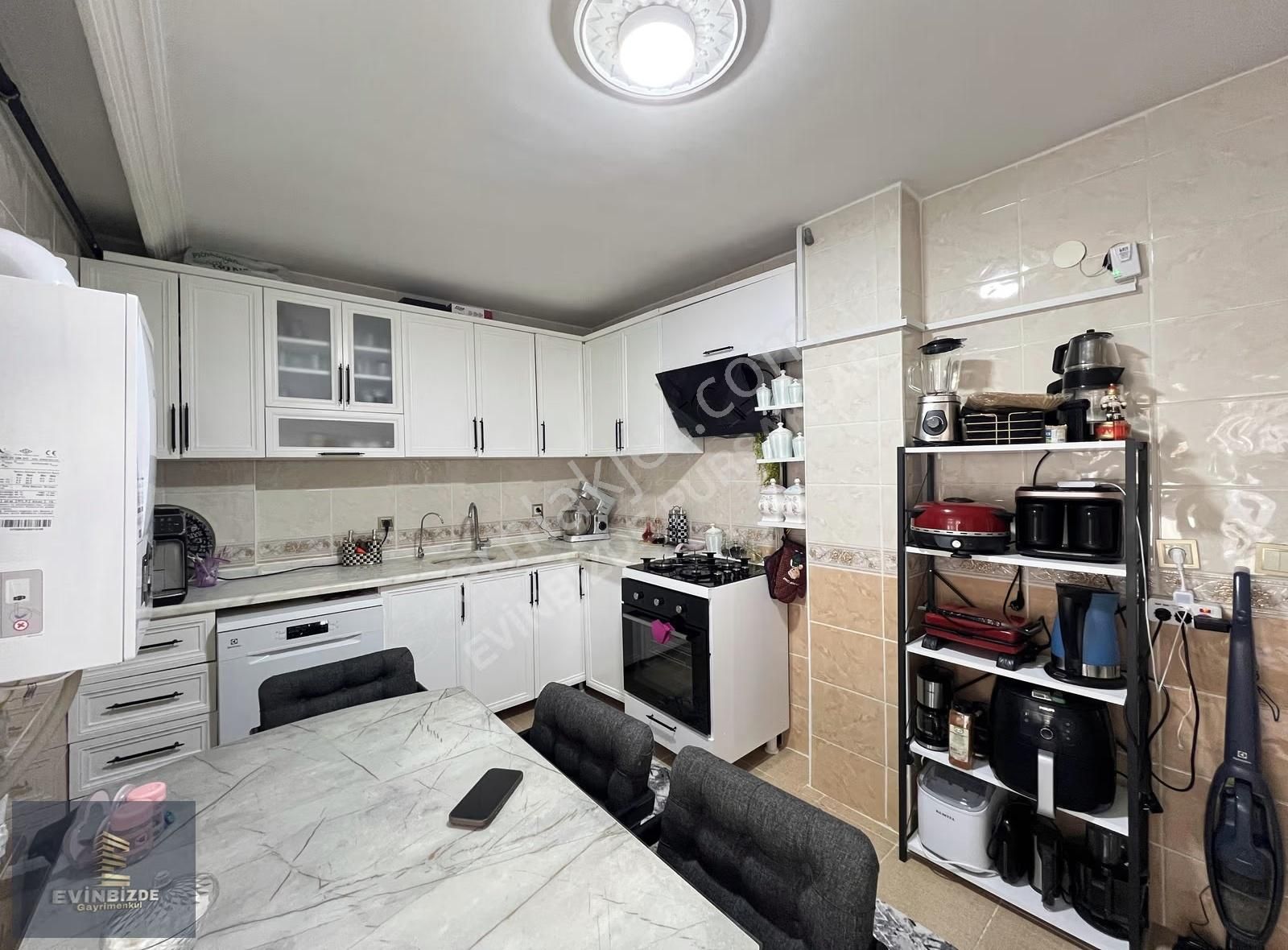 Evinbizde Pursaklar █ Merkezde Giyinme O. Ful Yapılı 3+1 Fırsat! - Görsel 24