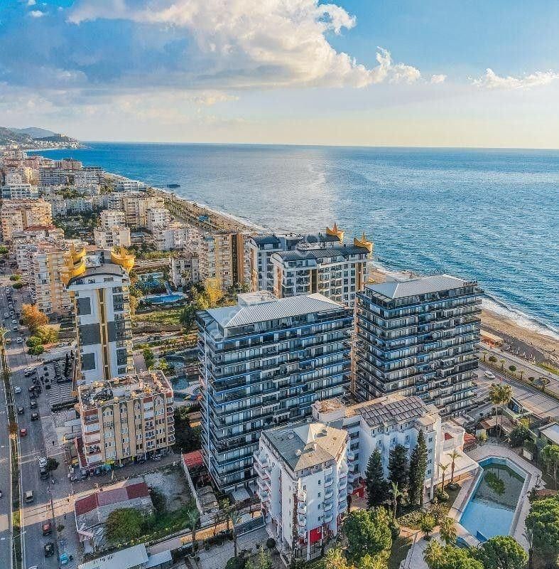 Alanya Mahmutlar’da Denize Sıfır | Kale & Deniz Manzaralı | Full Aktiviteli 2+1 Daire
