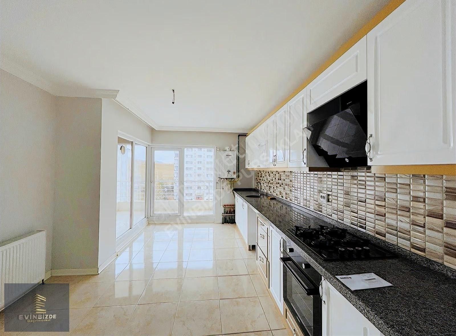 Evinbizde Pursaklar █ Saray'da Giyinme Odalı 4.5+1 Site Dairesi