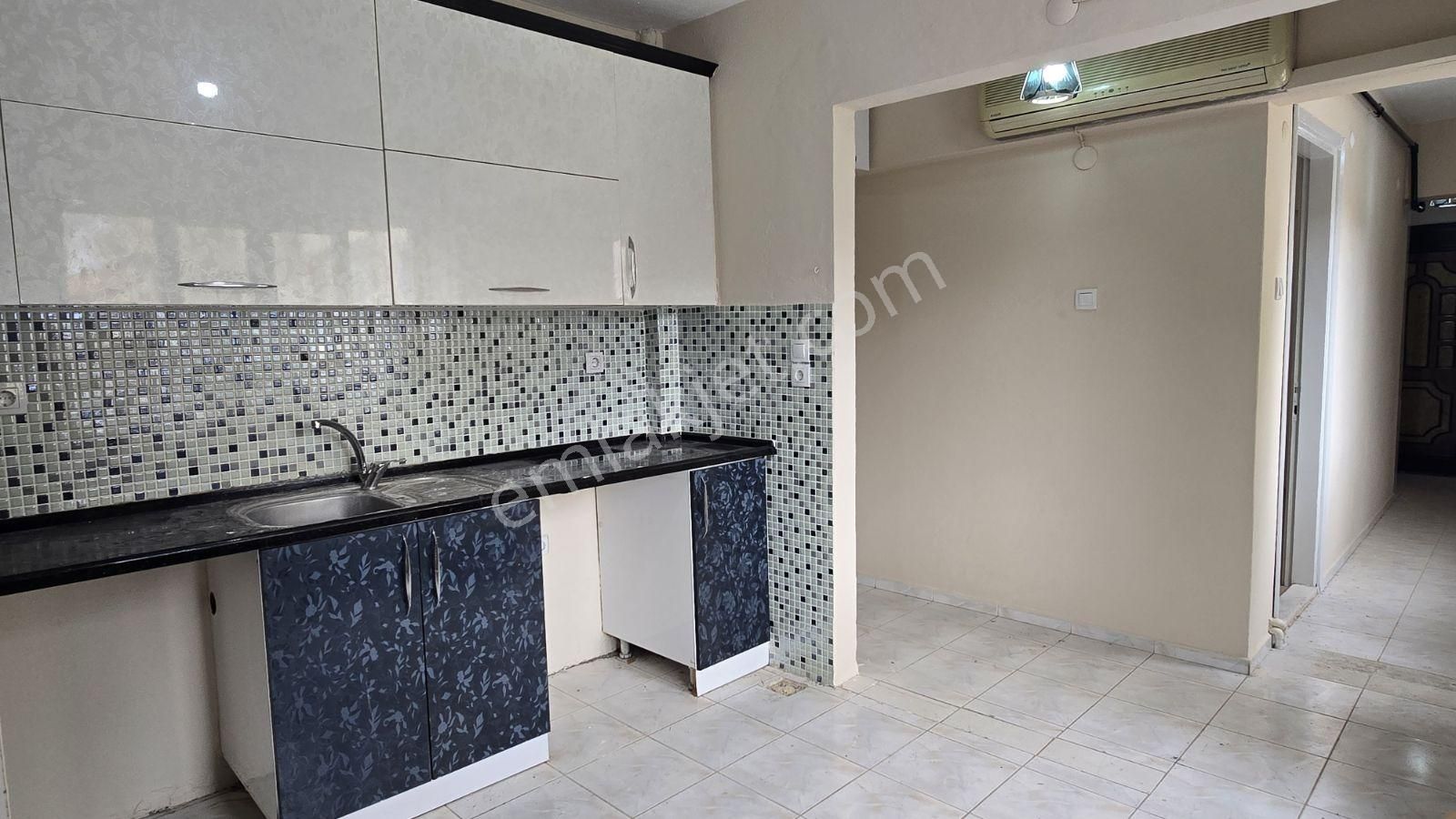 Şentürk Gayrimenkul | Şirinevler'de 2+1 Daire | Doğalgazlı - Görsel 4