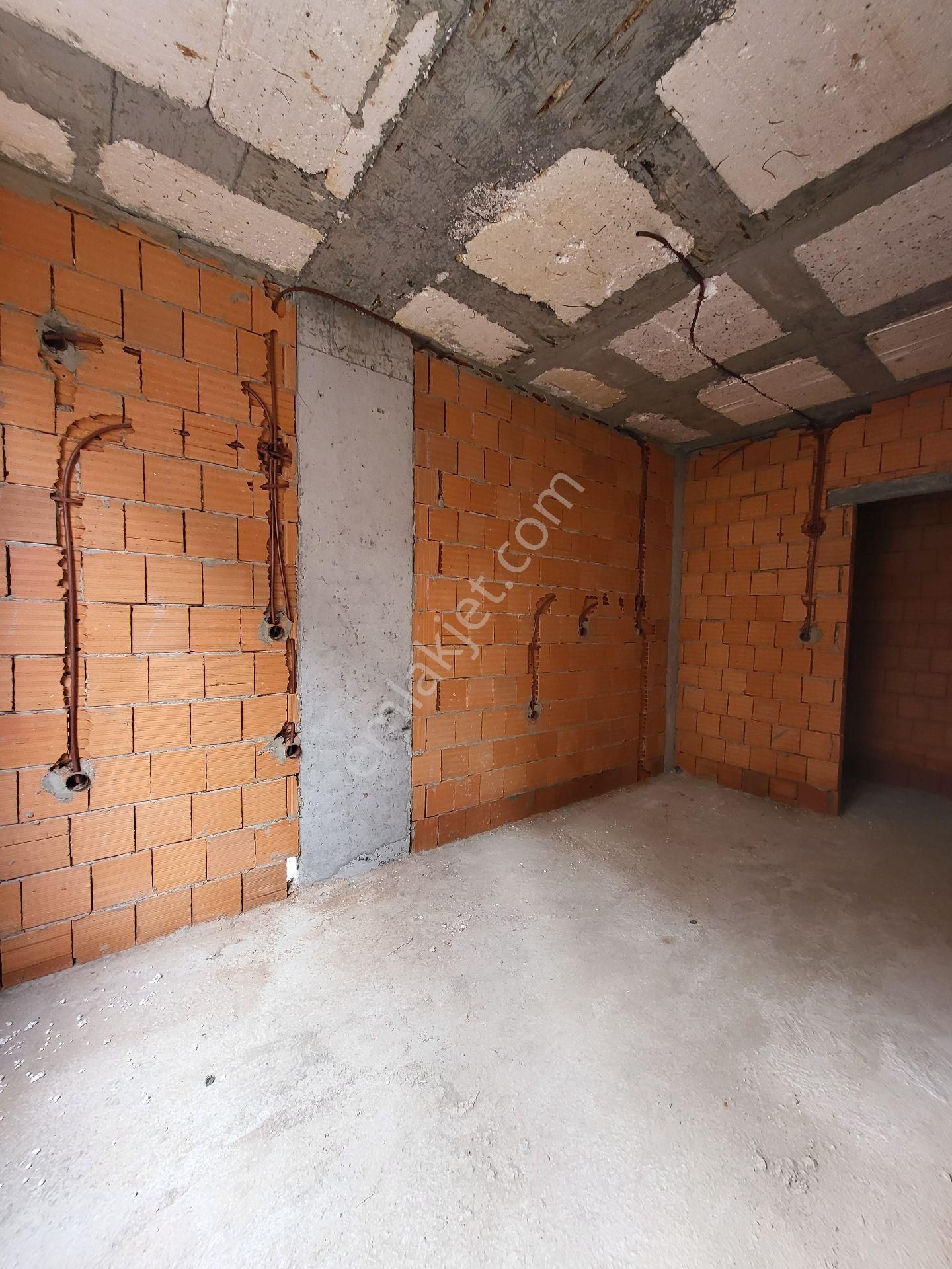 Kabadan Satılık Bina | Tek Tek Veya Komple Satış | 578 M² Arsa Üzerinde Yatırımlık - Görsel 6