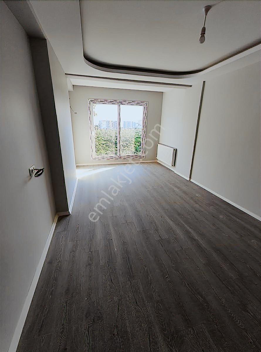 Kozan Gayrimenkulden Kanal Boyunda Sıfır Lüks 100 M2 Daire - Görsel 2