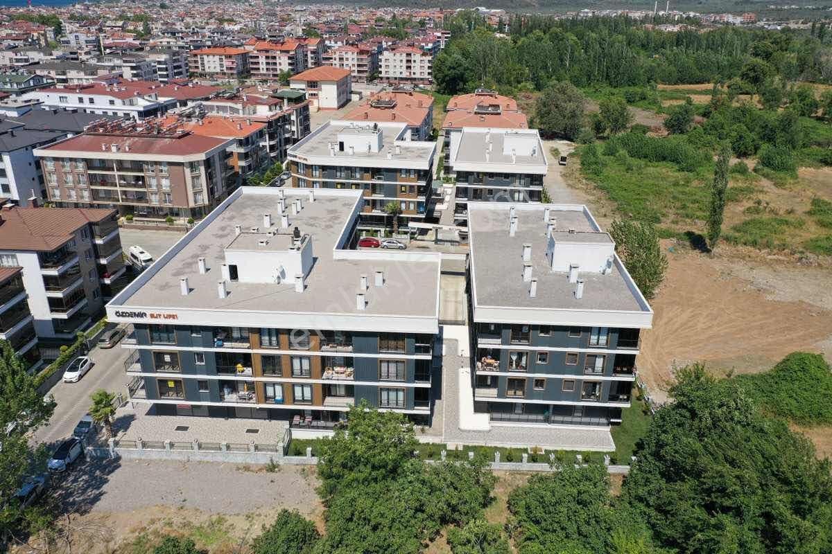 Erimden Gelişmekte Olan Bölgede Ofis Dükkan