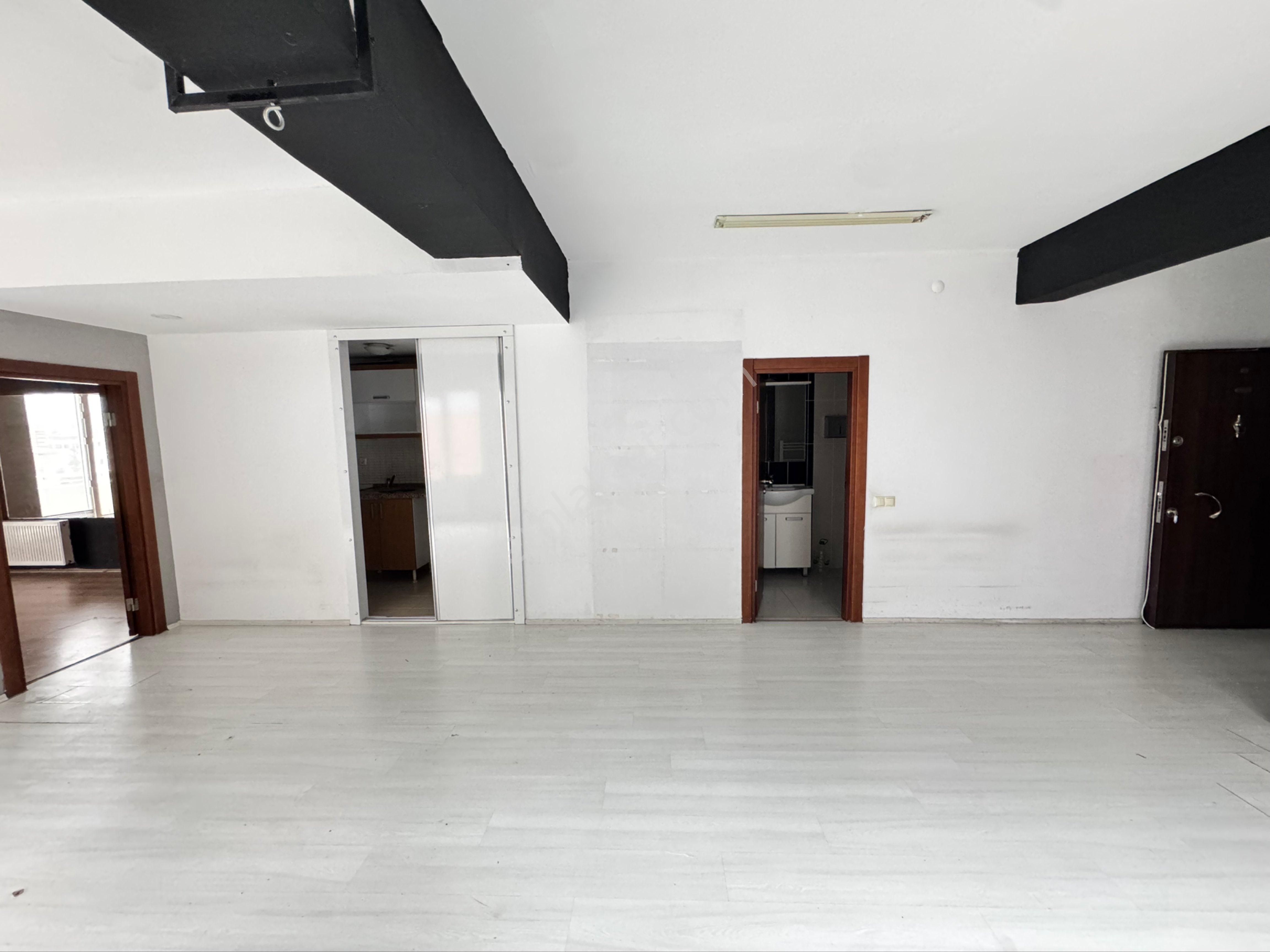 Pera'dan İsmet İnönü 1 Cad. Üzerinde Kent Plaza Kiralık 2+1 Ofis - Görsel 15