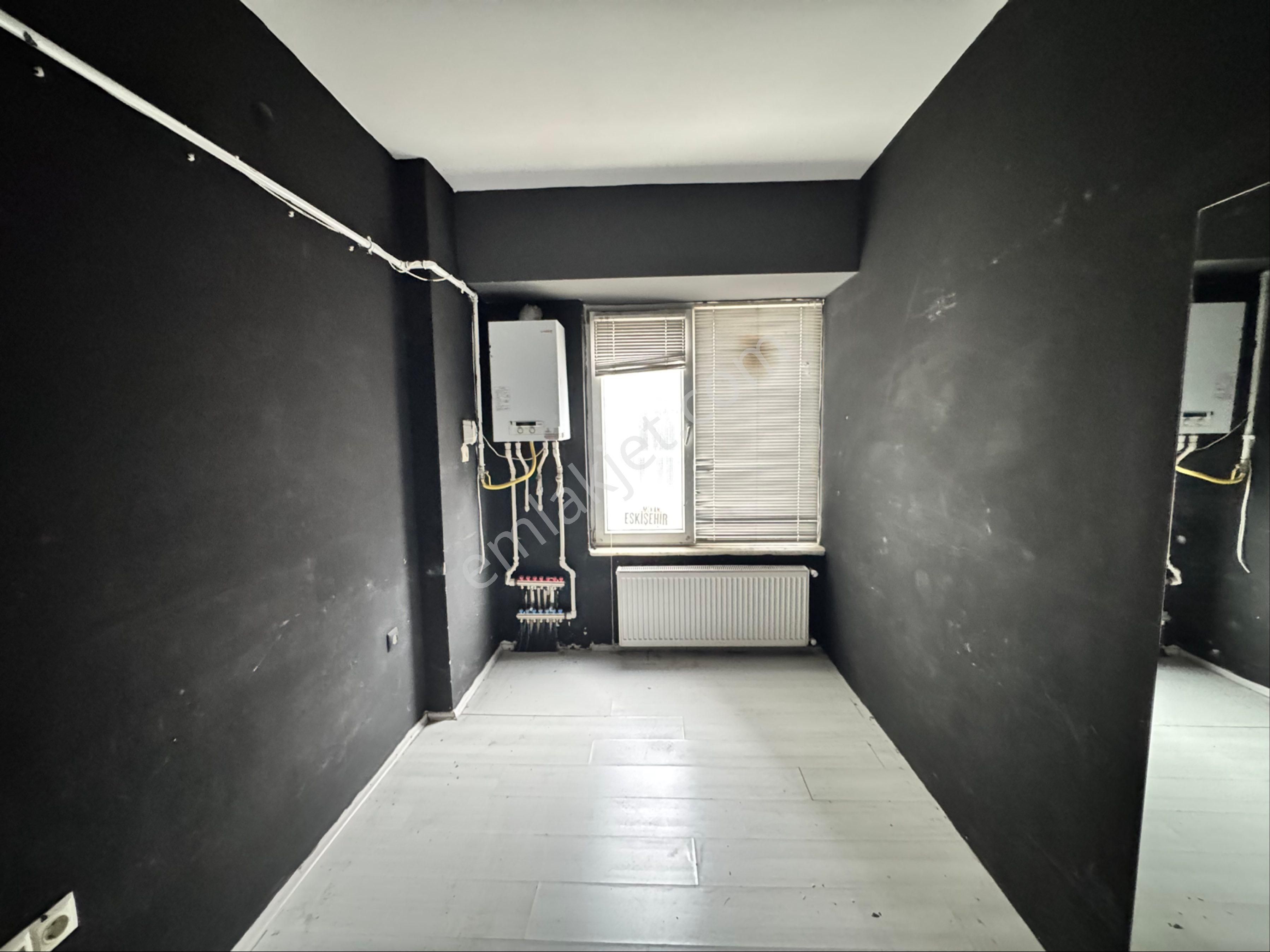 Pera'dan İsmet İnönü 1 Cad. Üzerinde Kent Plaza Kiralık 2+1 Ofis - Görsel 13