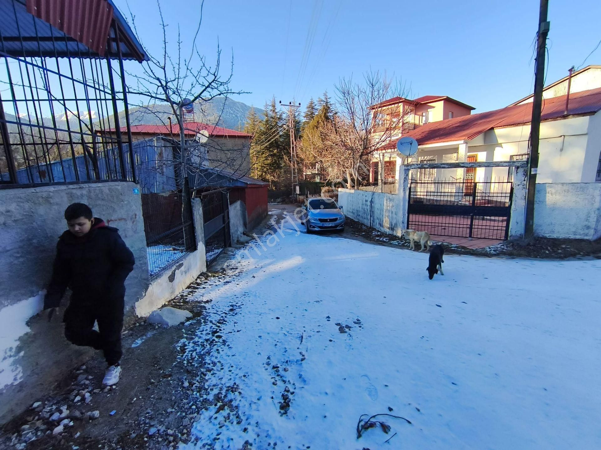 Kar Emlaktan Akçatekir Üçolukta 290 M2 Çevre Duvarı Yapılmış Satılık Arsa - Görsel 9