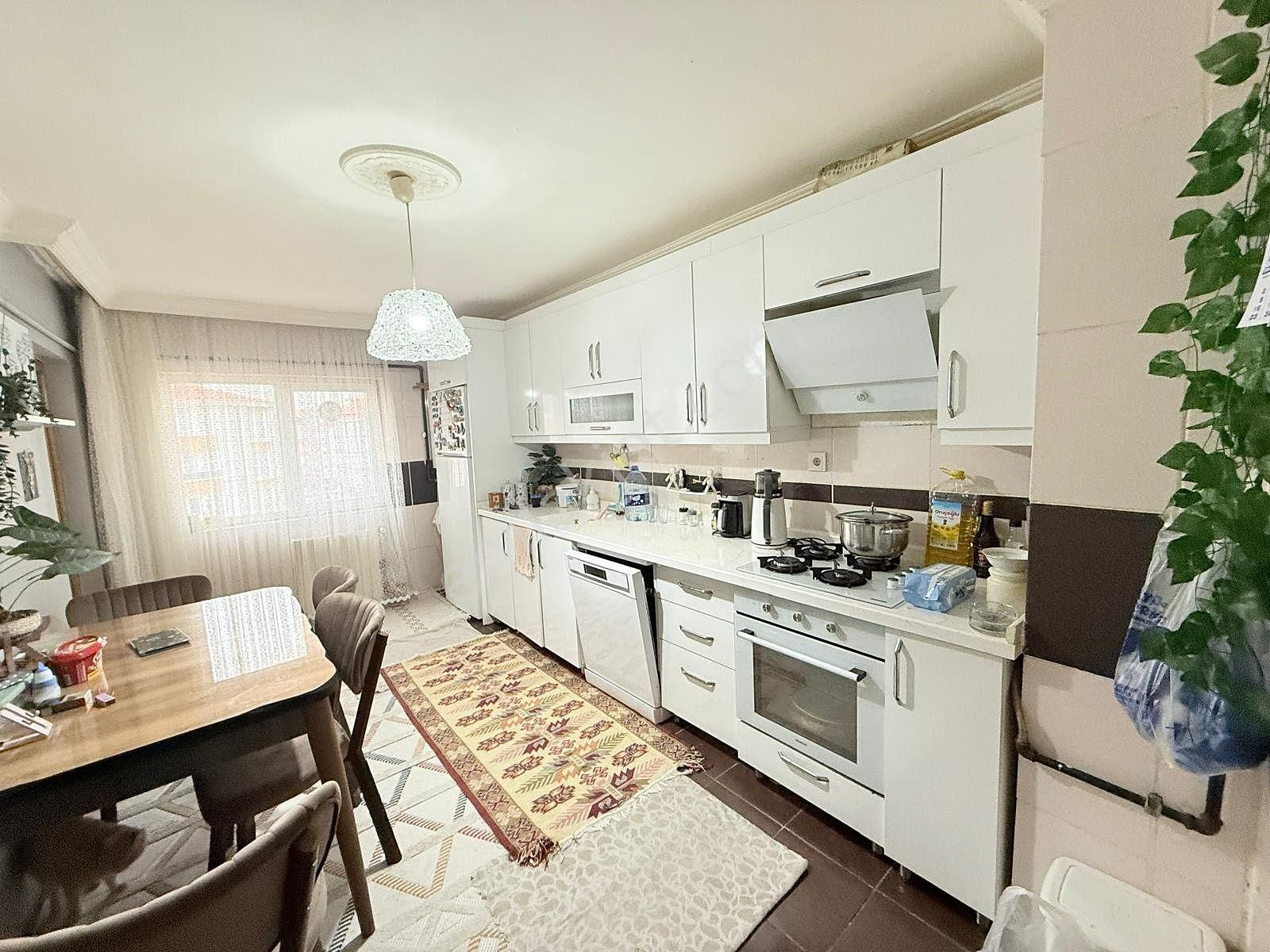 Yıldız'dan Kredi Limitsiz Cadde Üstü Köşe Başı Masrafsız 3+1 !! - Görsel 5