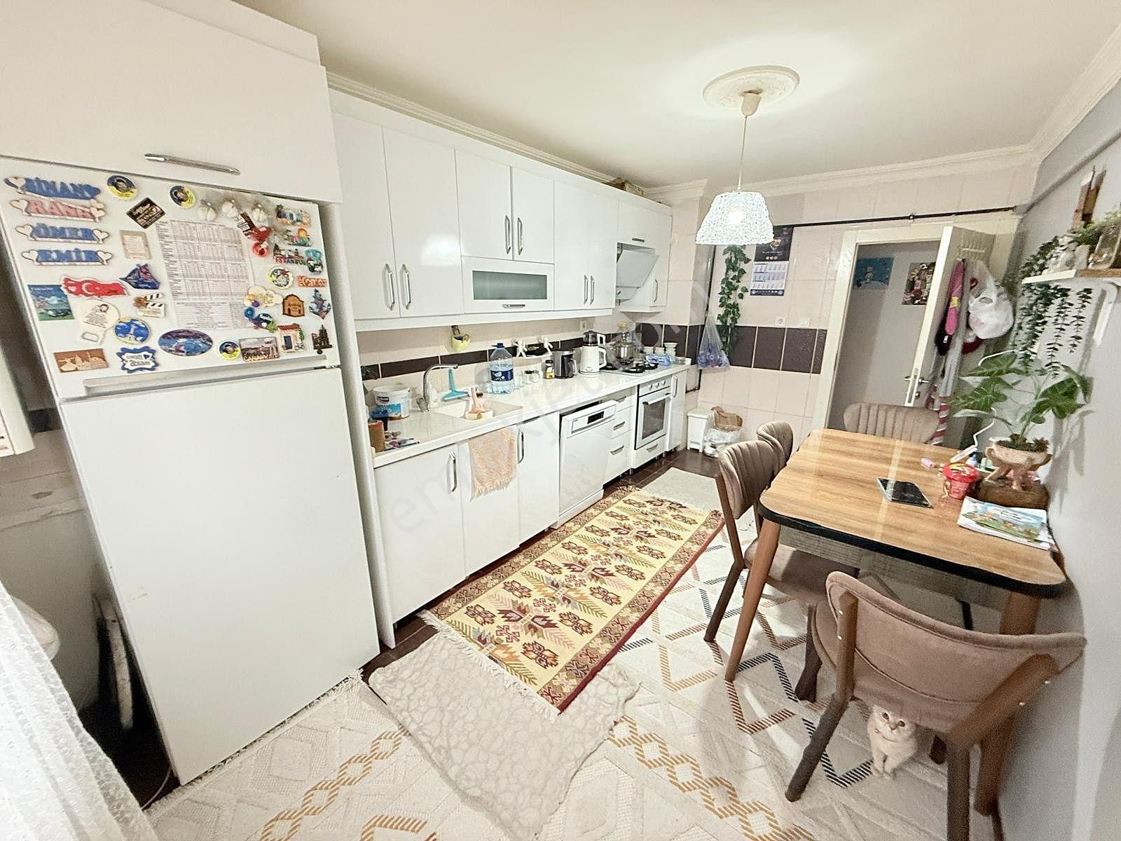 Yıldız'dan Kredi Limitsiz Cadde Üstü Köşe Başı Masrafsız 3+1 !!